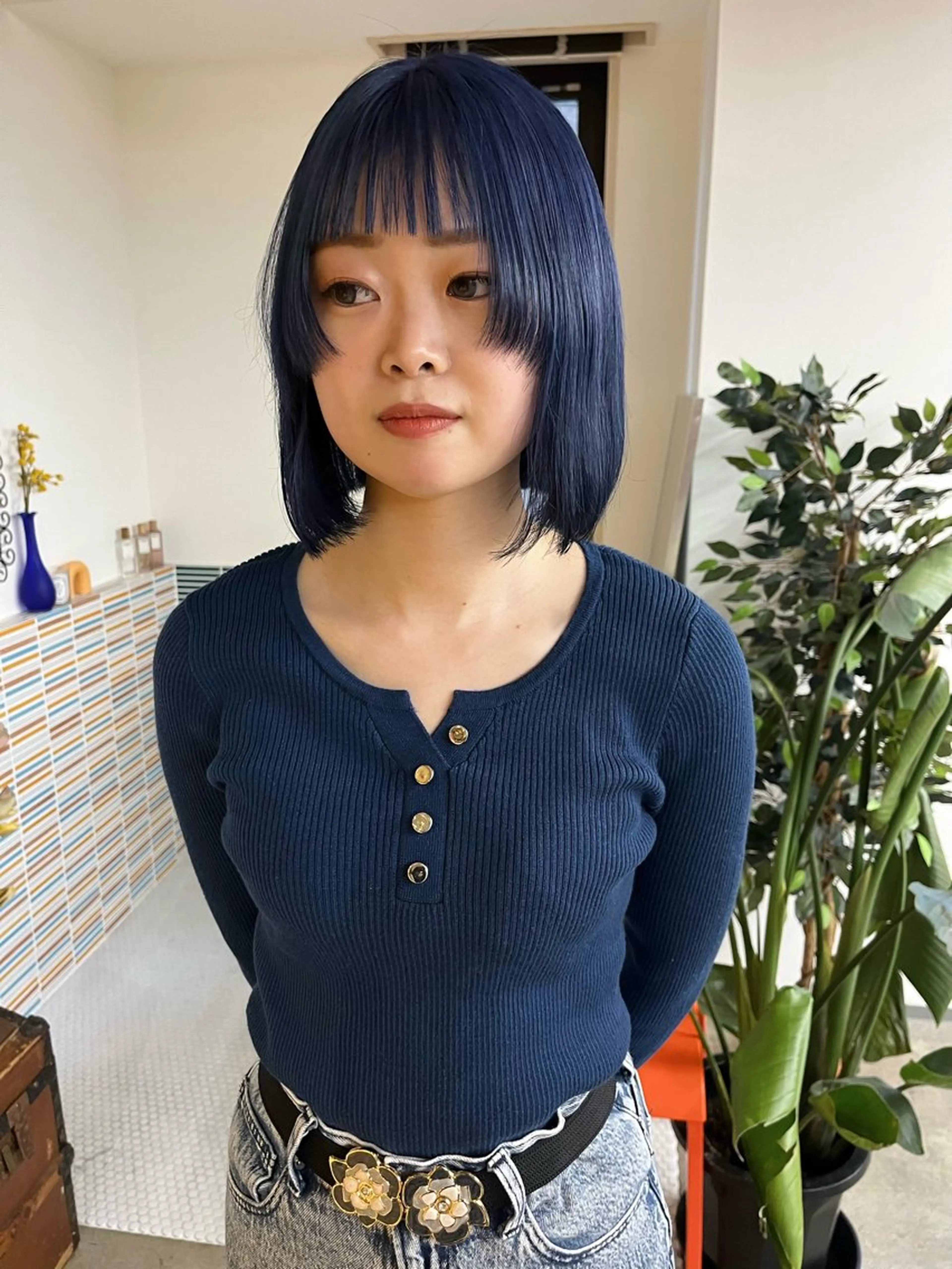 ミディアム カラー ブリーチ ブルーカラー ネイビーカラー 韓国風ヘア カット ヘアカラー トリートメント 🩷ハイトーン透明感 レイヤー🩷ユリカのヘアスタイル