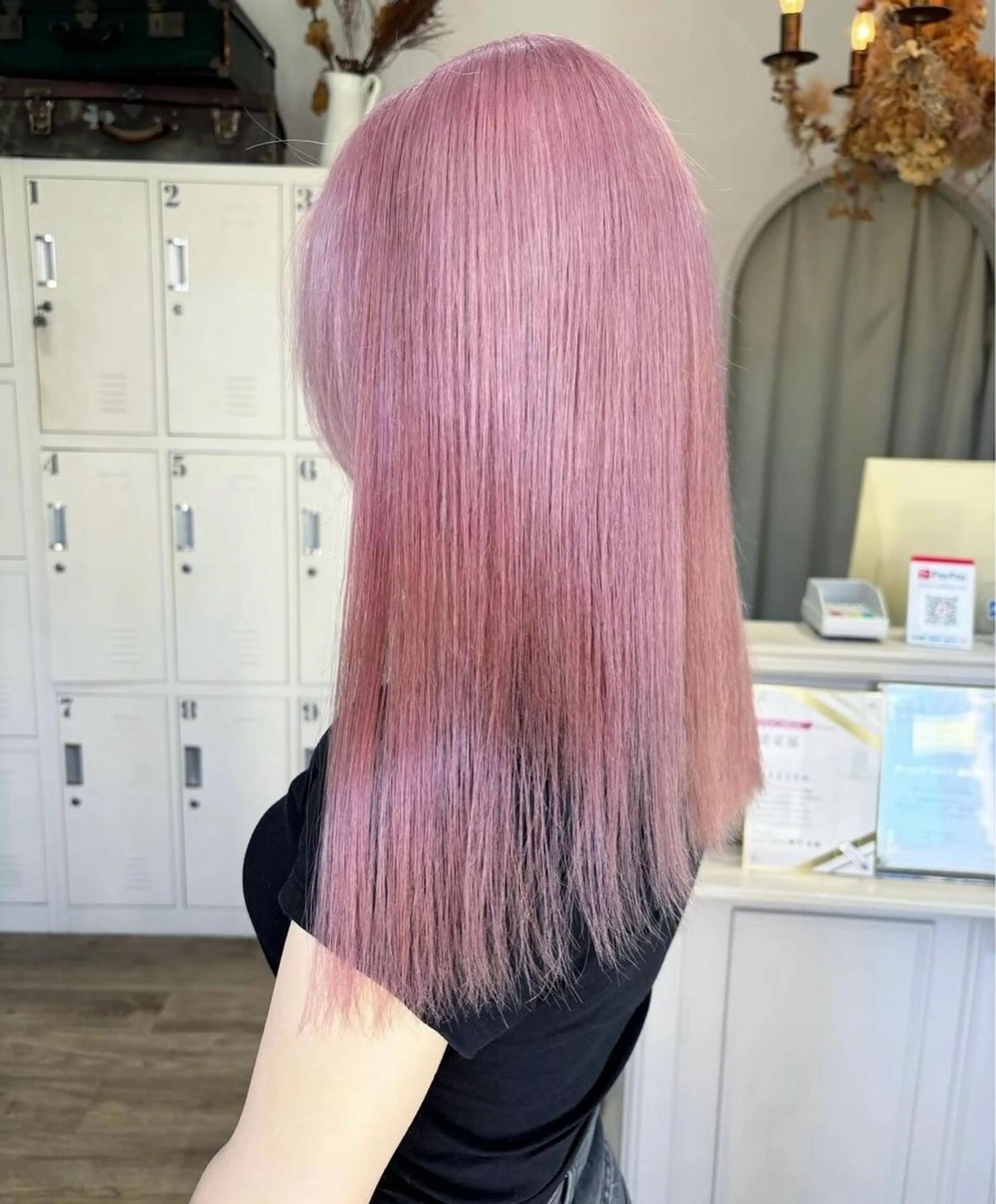 セミロング カラー ブリーチ カット ヘアカラー トリートメント 𝗺𝗶𝗸𝘂♡ 似合わせ🎀のヘアスタイル