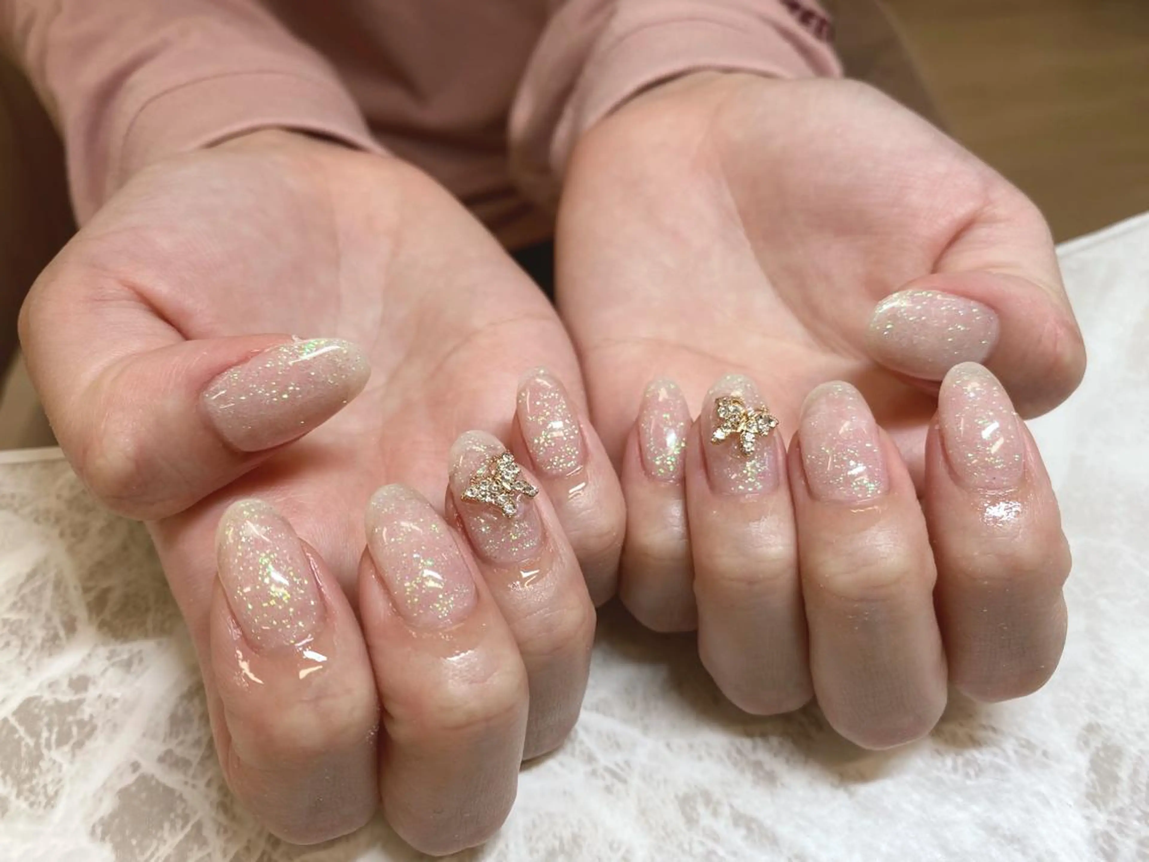 ネイル 長さ出し フットネイル フレンチネイル ジェルネイル ガラスフレンチ ハンドネイル salon Lilouのネイルデザイン