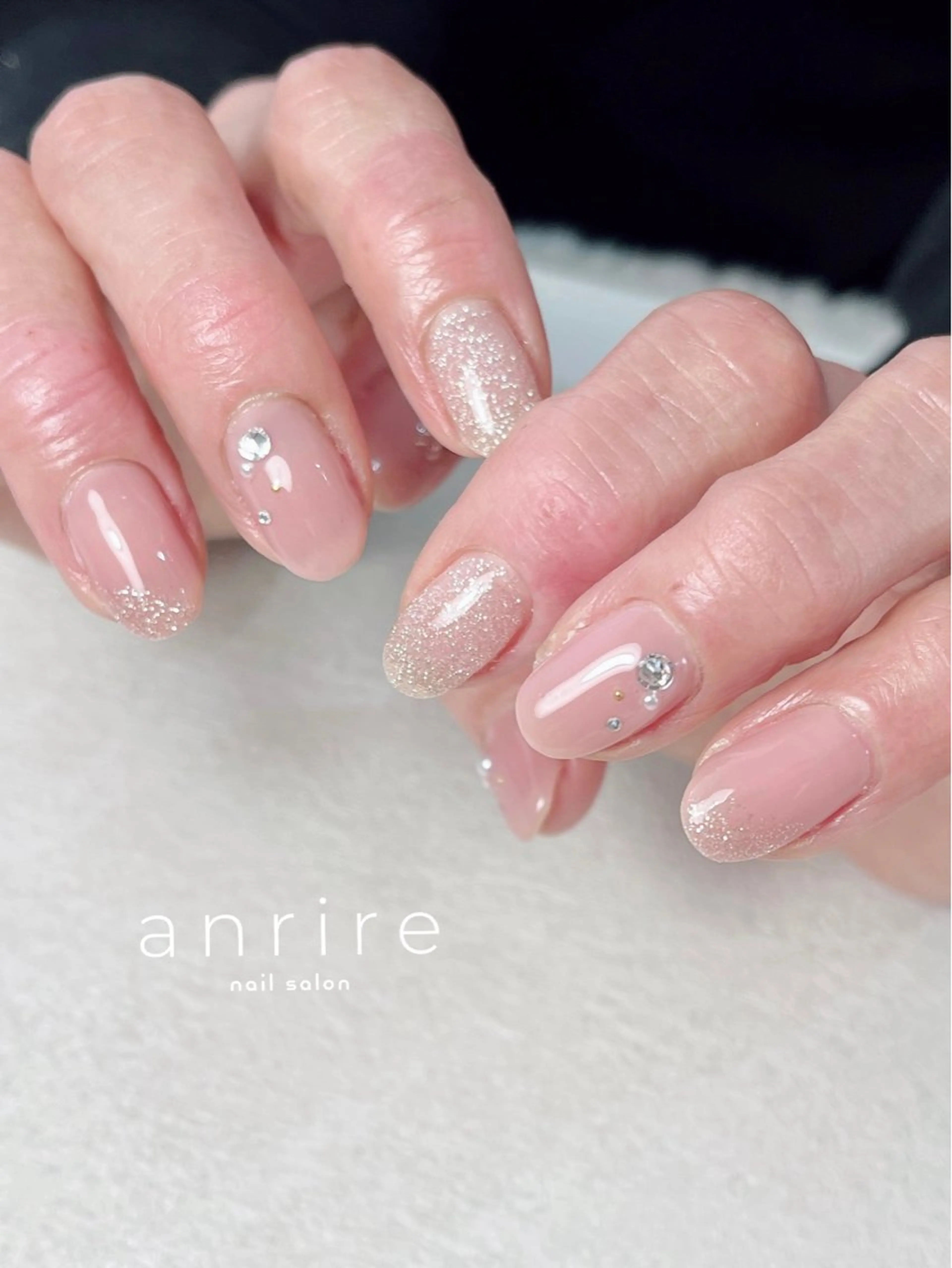 ネイル フラッシュネイル ジェルネイル グラデーション キラキラネイル オフィスネイル ハンドネイル nailsalon anrireのネイルデザイン