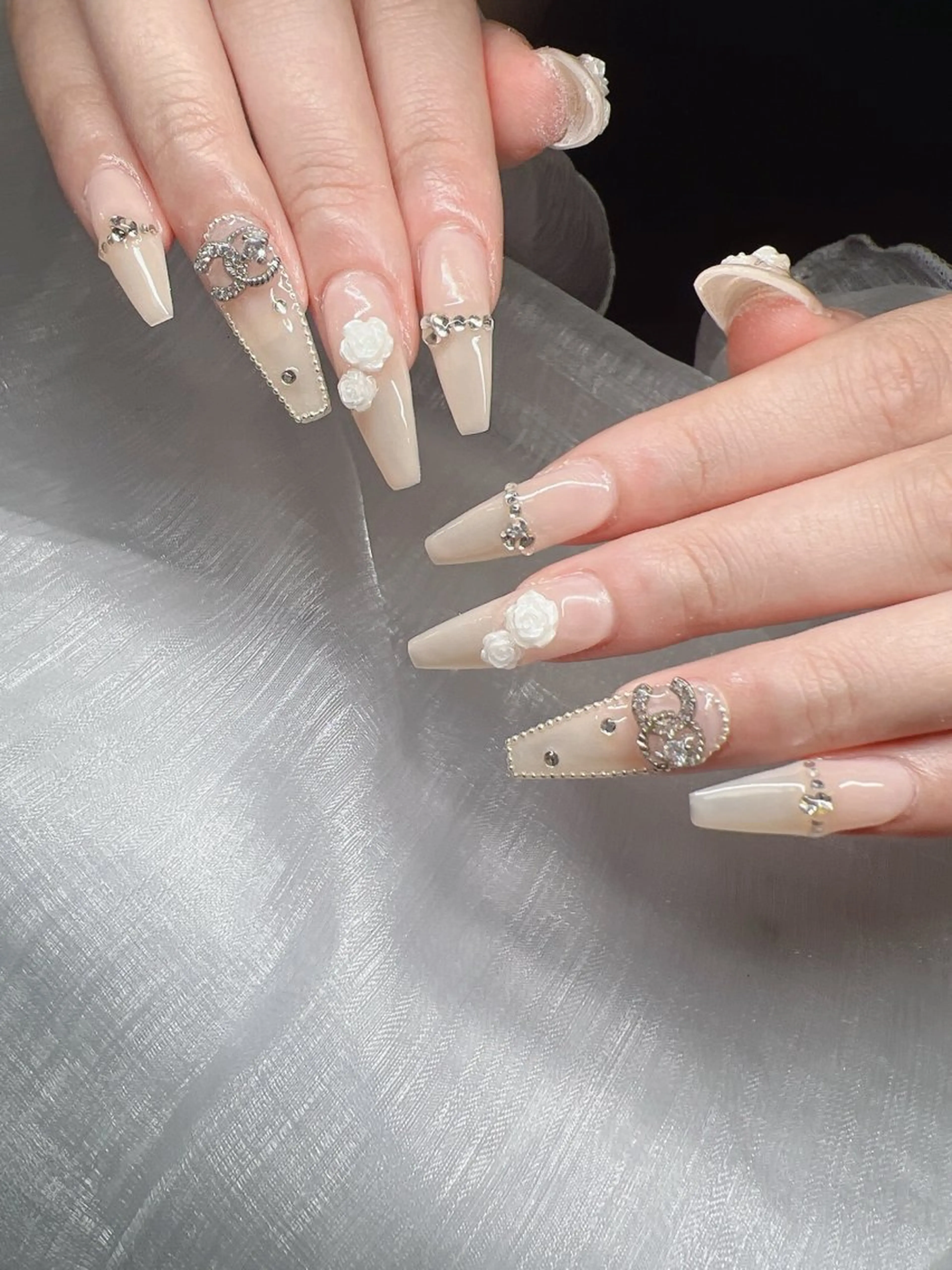 ネイル ハンドネイル Lee Nailsのネイルデザイン