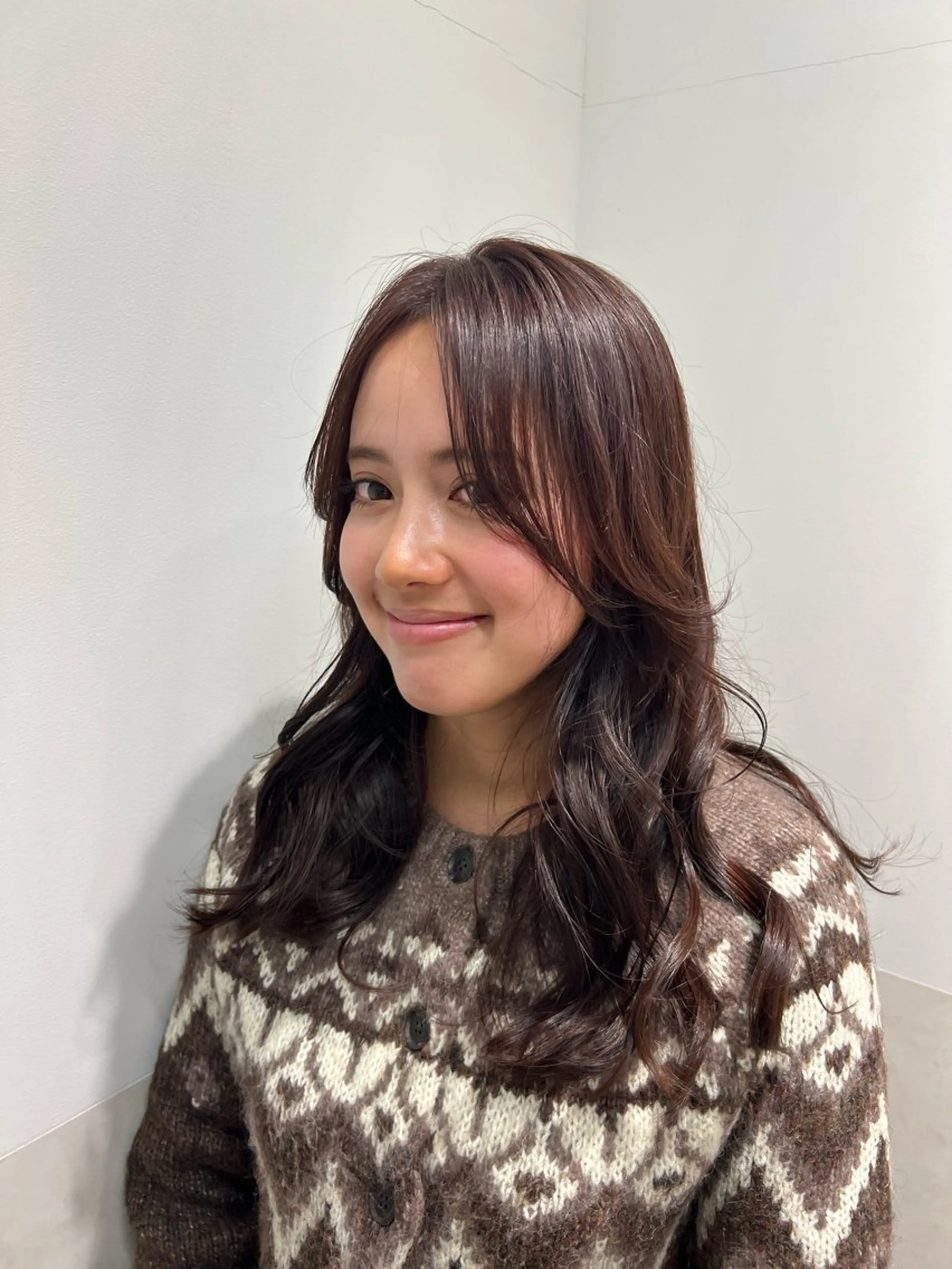 ミディアム カラー ブラウンカラー ナチュラルブラウン 顔まわりレイヤー レイヤーカット 🍇おぐら めぐみ🍇のヘアスタイル