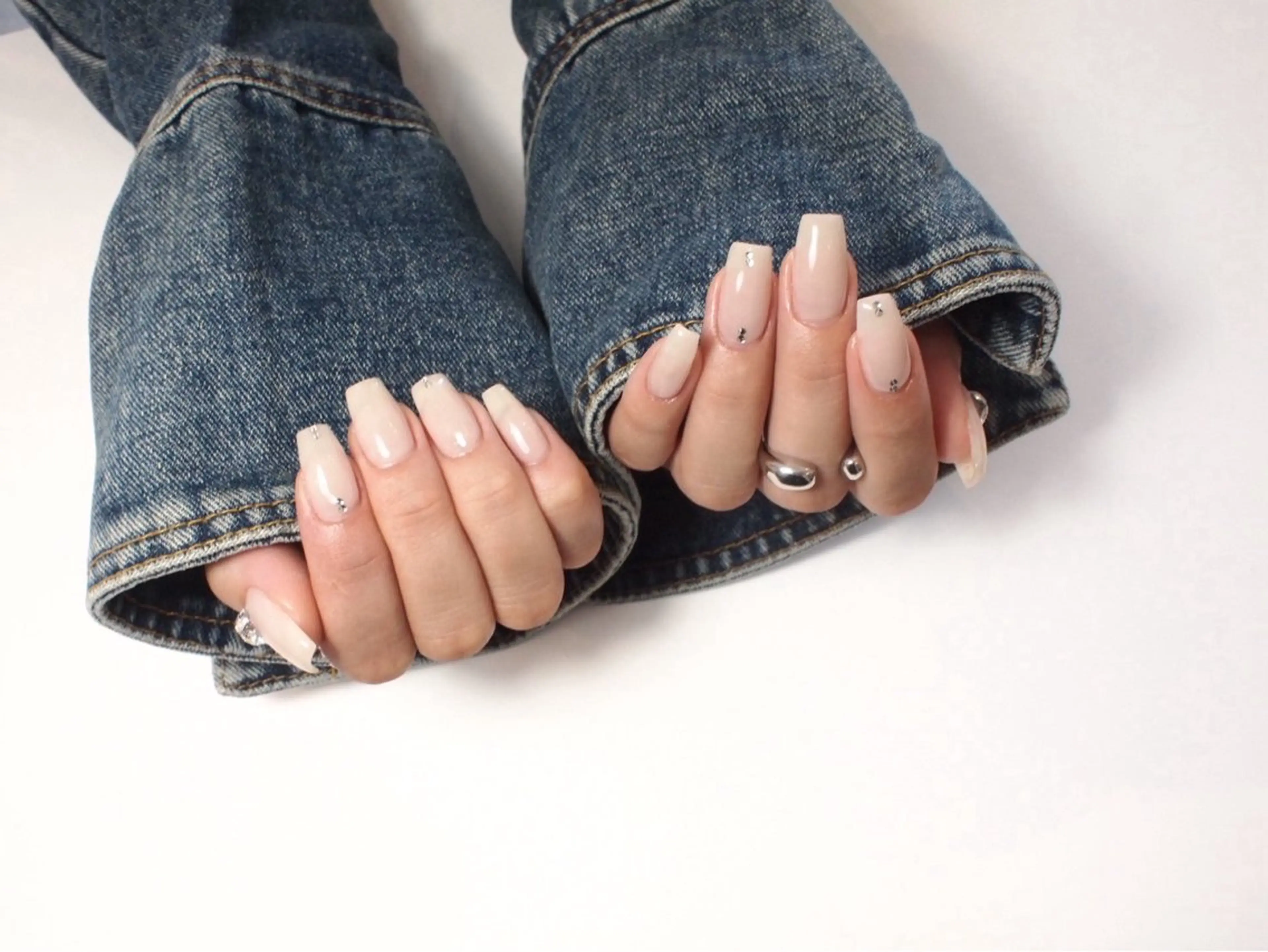 ネイル ワンカラーネイル ストーンネイル ハンドネイル ORGAN makiのネイルデザイン