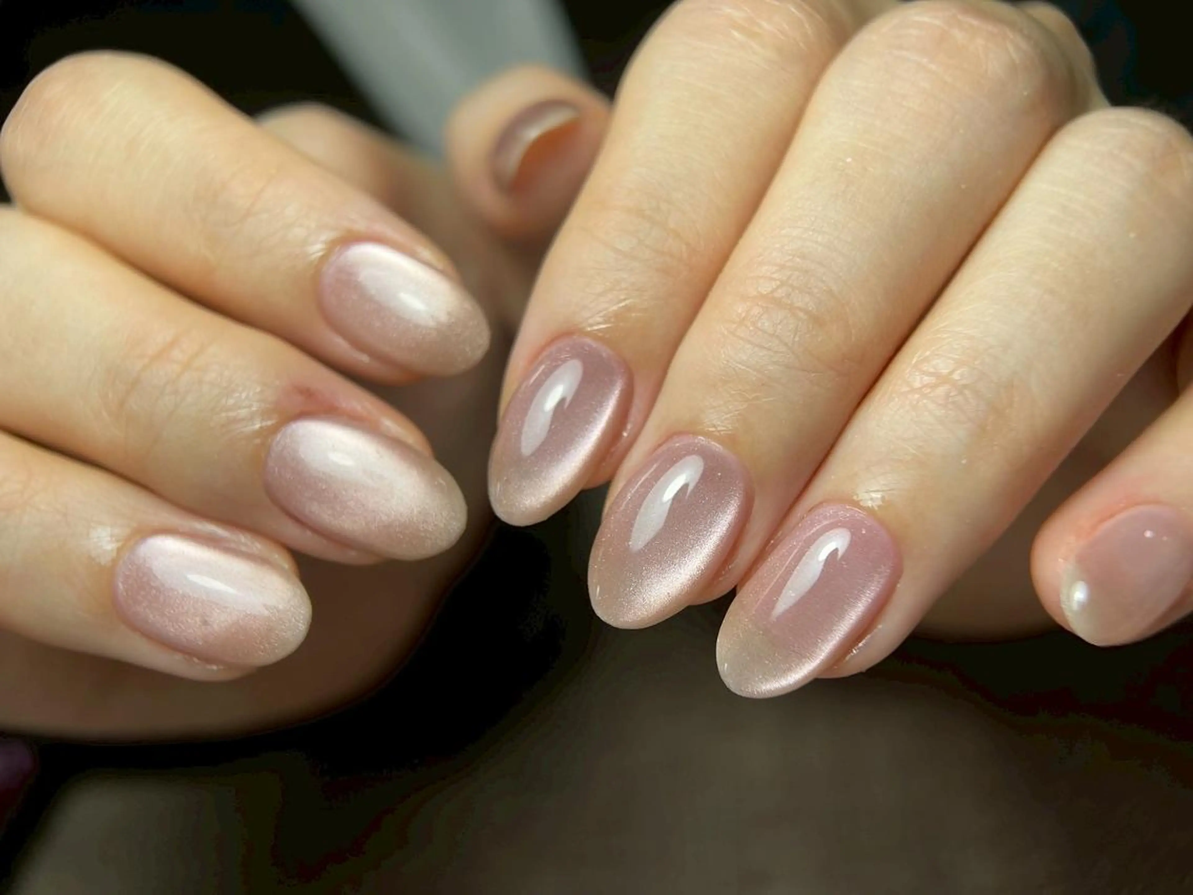 《初回はオフ無料》うる艶マグネットネイル　オフ無しの写真