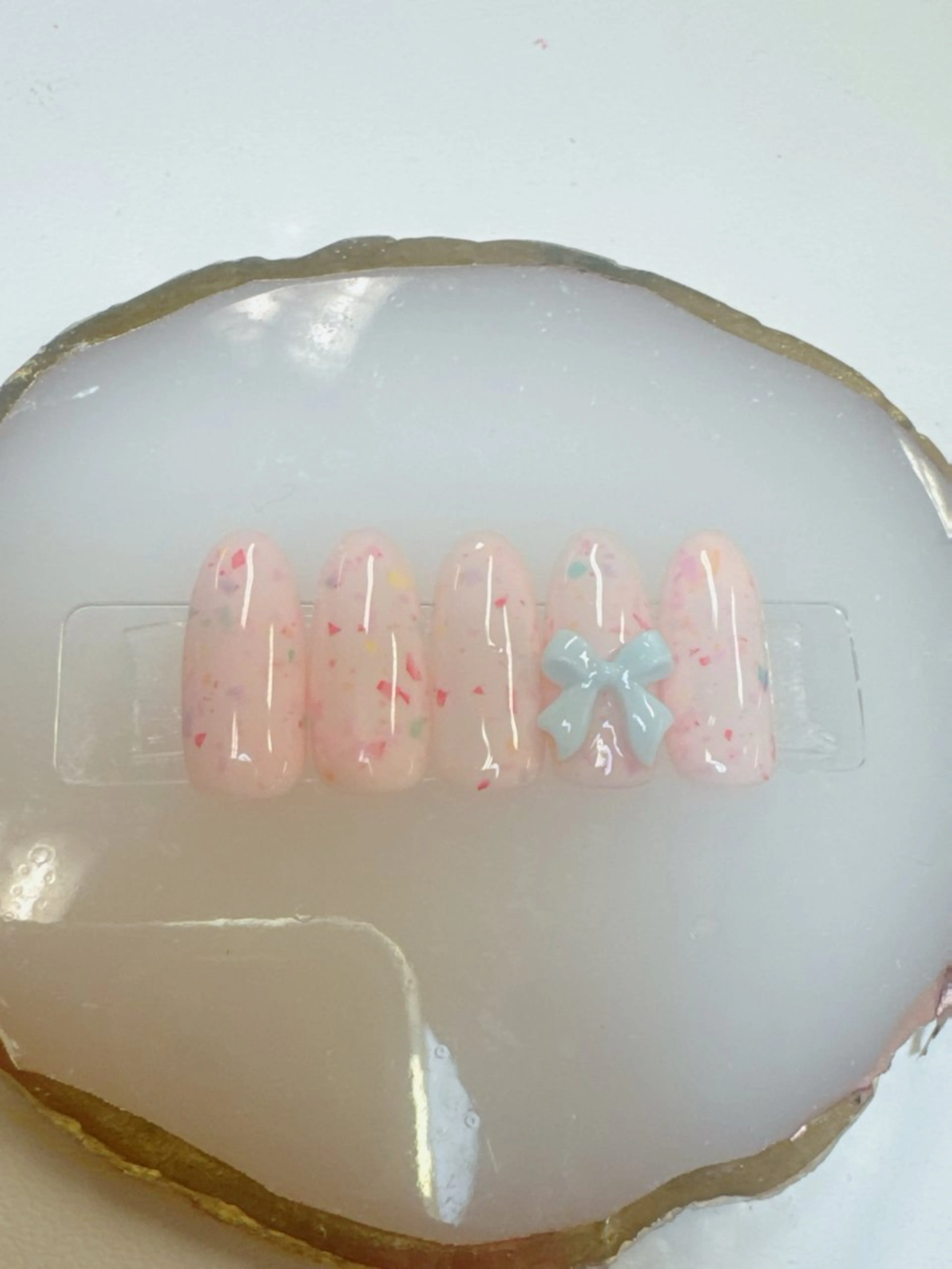 ネイル 成人式 フレンチネイル ジェルネイル ガラスフレンチ キラキラネイル ハンドネイル Queeens nailのネイルデザイン