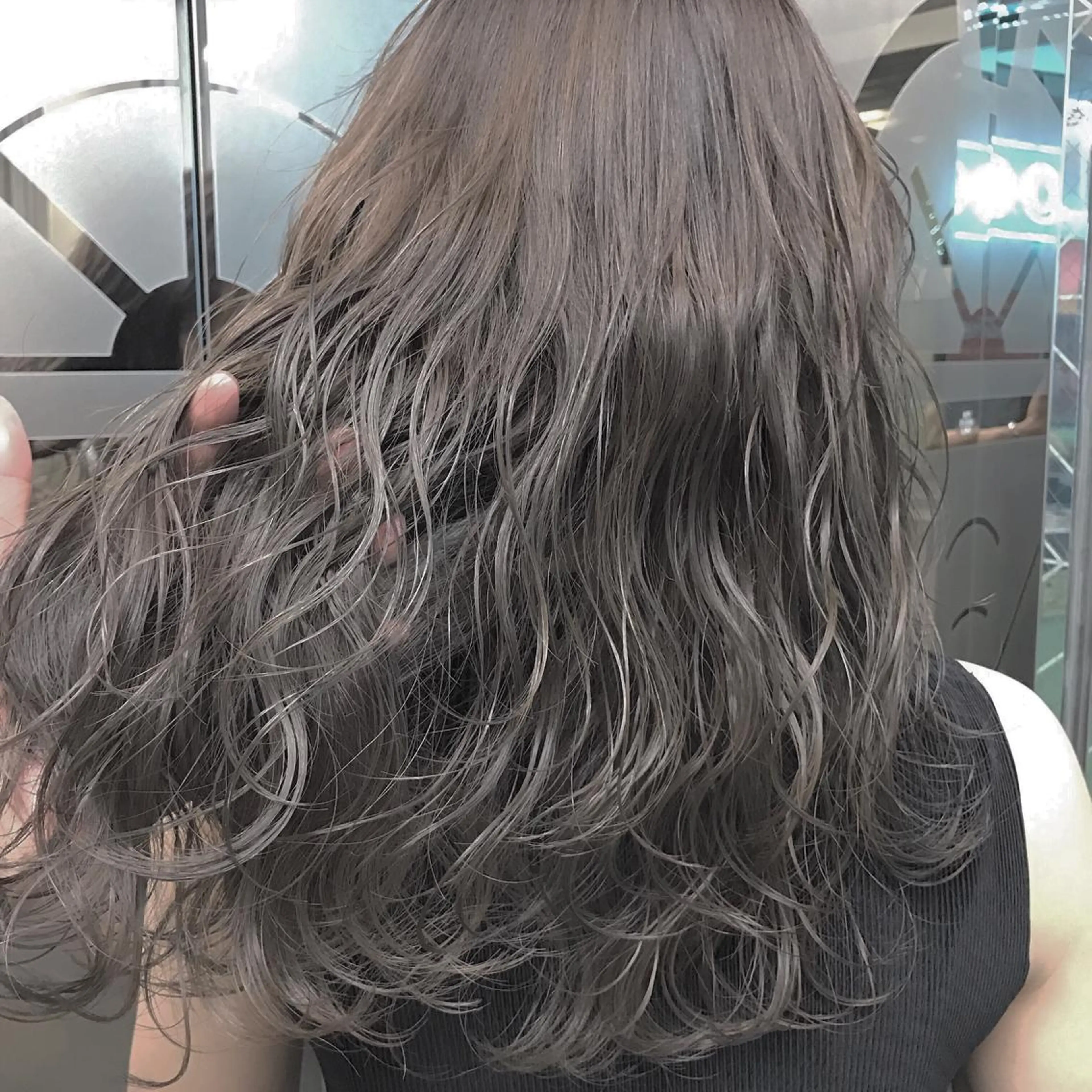 ロング DopeLIT モデル募集中のヘアスタイル
