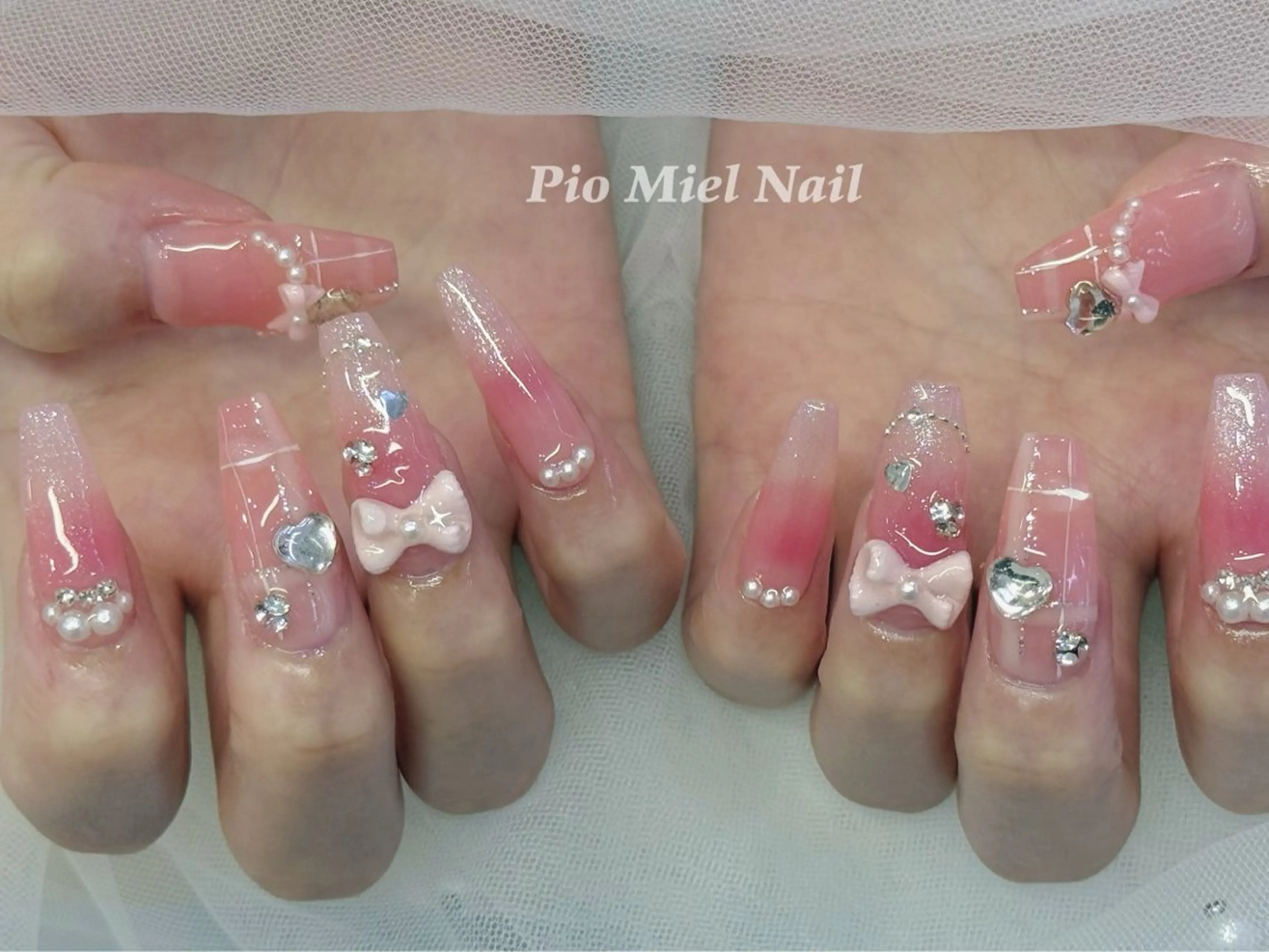 ネイル 長さ出し ジェルネイル ガーリー グラデーション ハート ハンドネイル HANA 長さだしのネイルデザイン