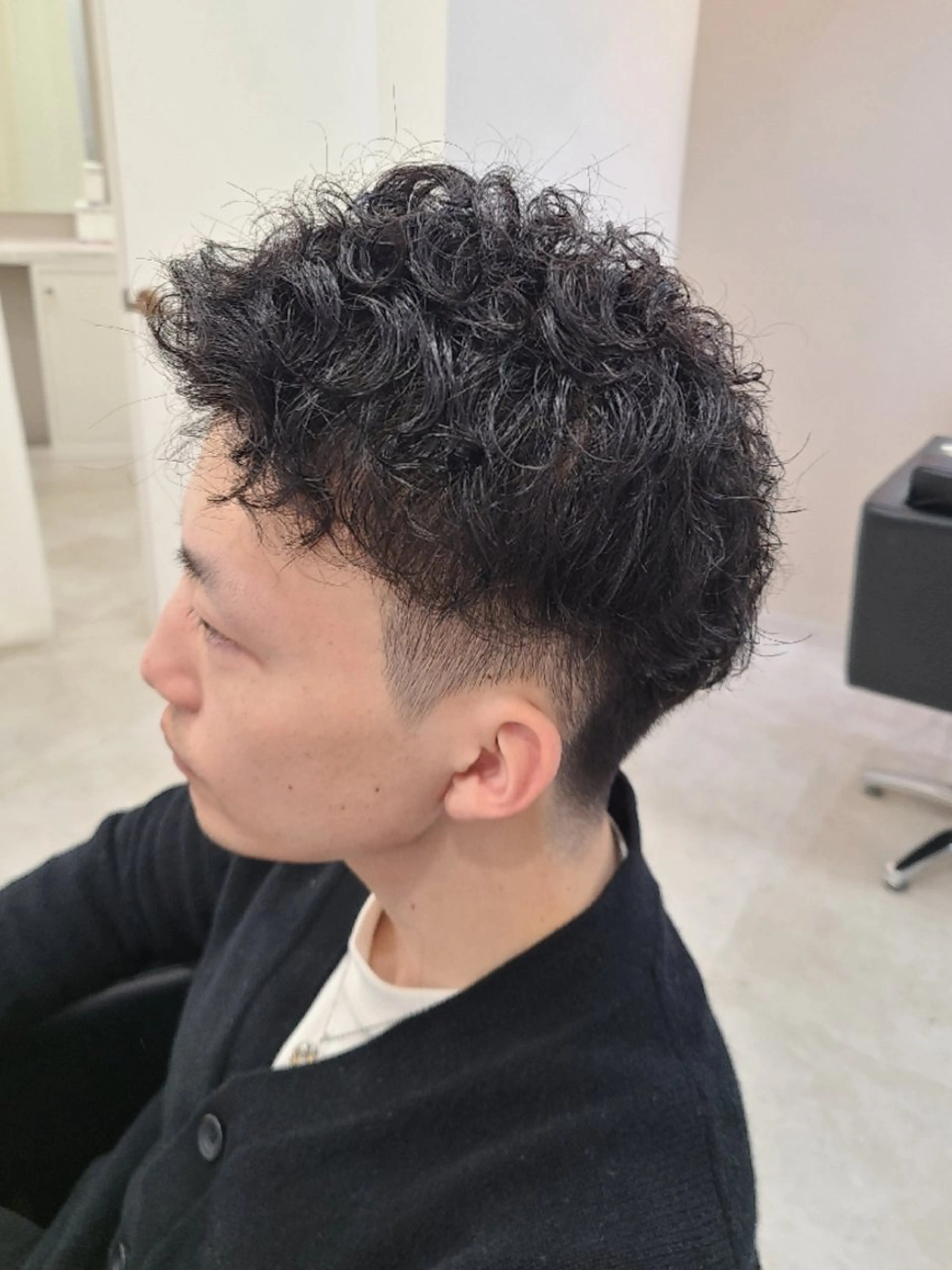 ショート パーマ メンズ カット パーマ 桐島 令奈のヘアスタイル