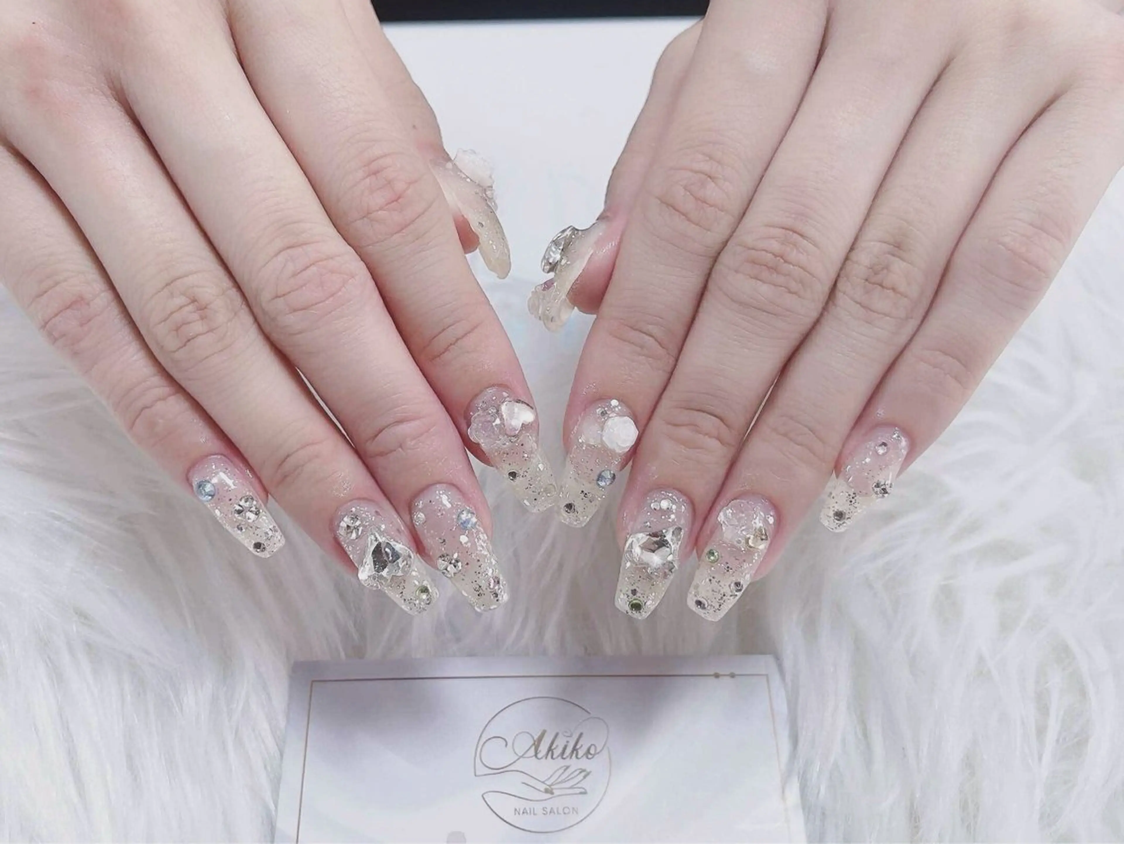 ネイル フットネイル ジェルネイル 韓国ネイル マグネットネイル 持ち込み ハンドネイル Akiko ネイルサロン所属・AKIKO ネイルサロンのネイルデザイン