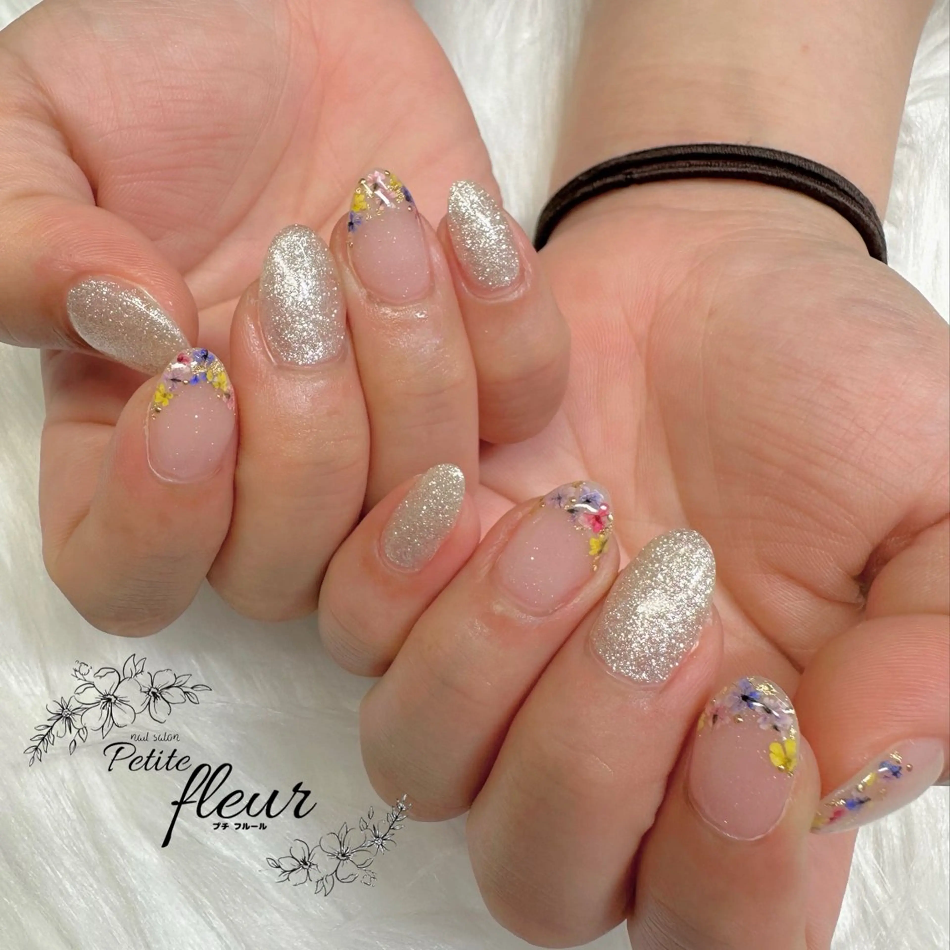 ネイル フレンチネイル ❁⃘*。Petite fleur❁⃘*りさのネイルデザイン