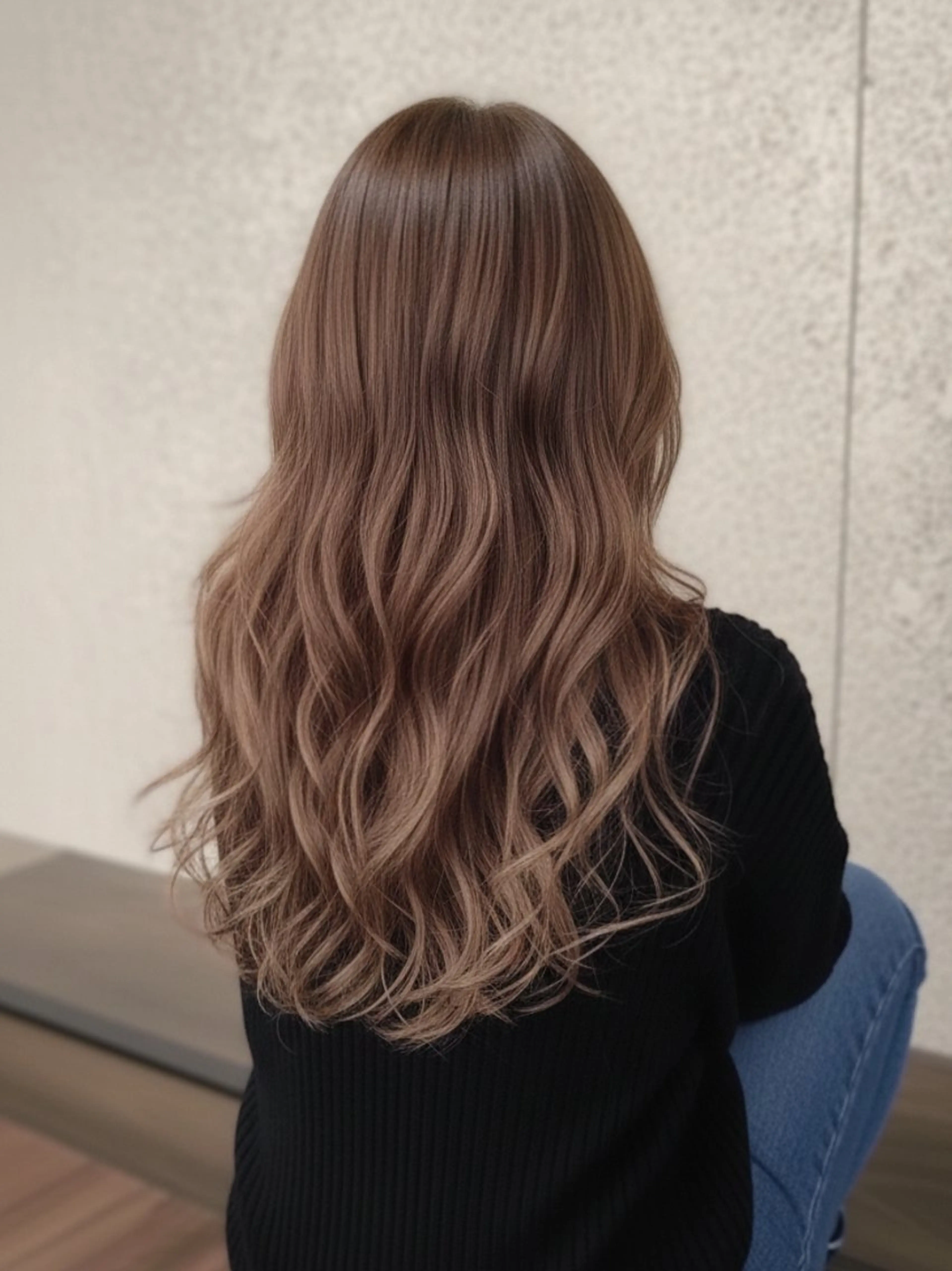 ロング カラー ロングレイヤー ベージュカラー レイヤーカット ロング カット ヘアカラー トリートメント terra✂️川嶋 大輔のヘアスタイル