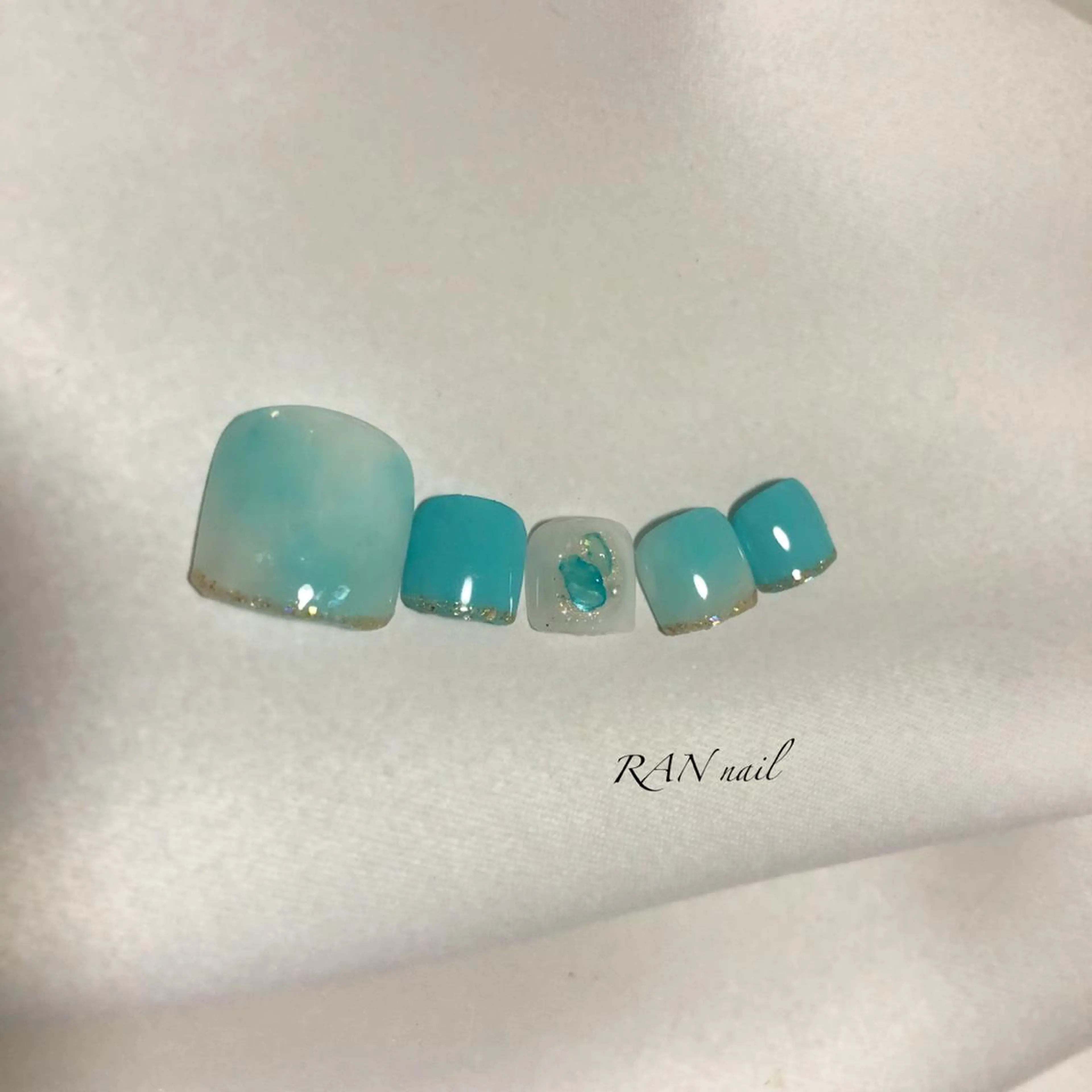 ネイル フットネイル ジェルネイル ニュアンスネイル パラジェル パステルネイル ハンドネイル フットネイル RAN nailのネイルデザイン