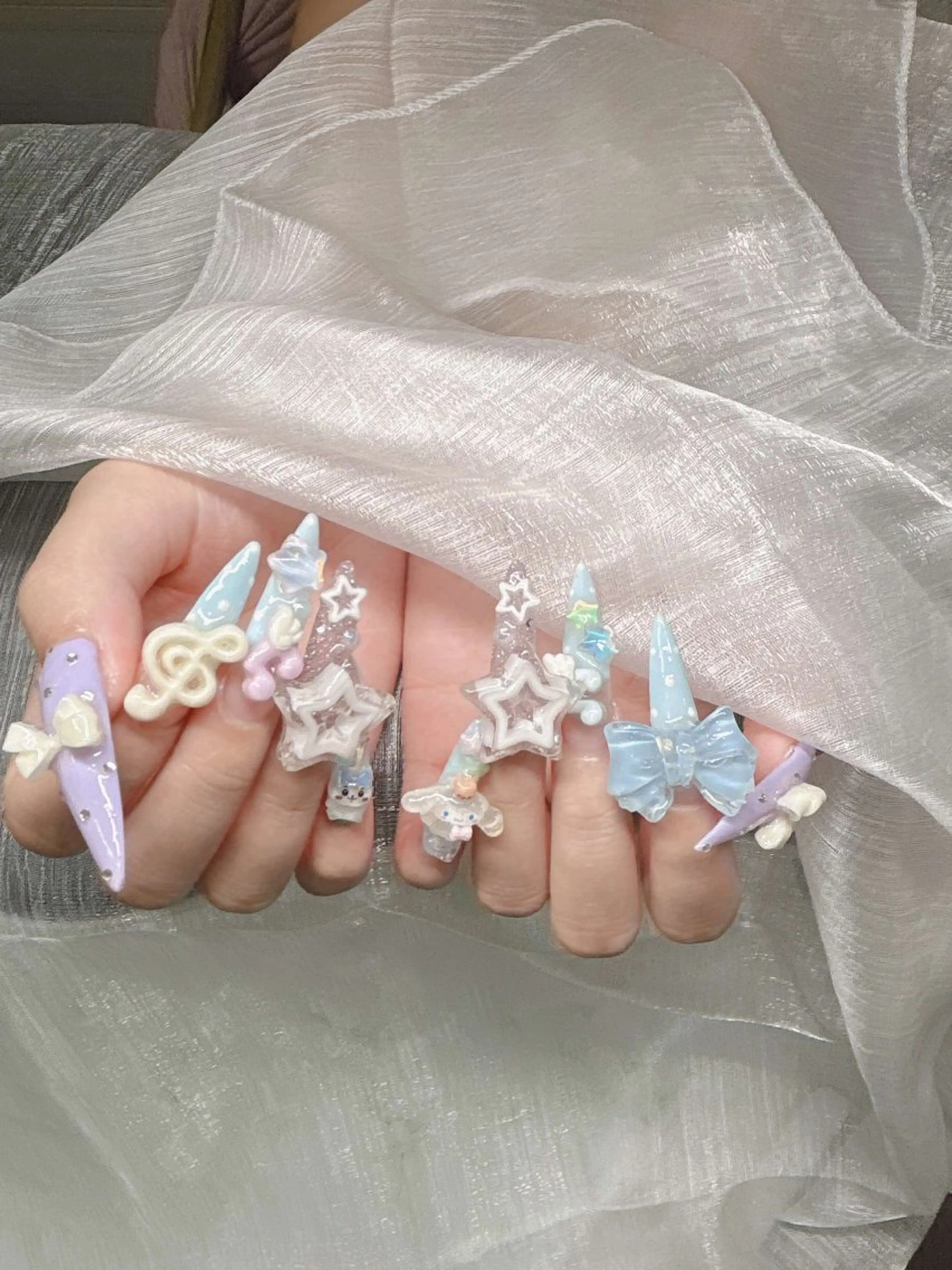 ネイル 長さ出し グラデーション 卒業式 キラキラネイル マグネットネイル ハンドネイル Lee Nailsのネイルデザイン