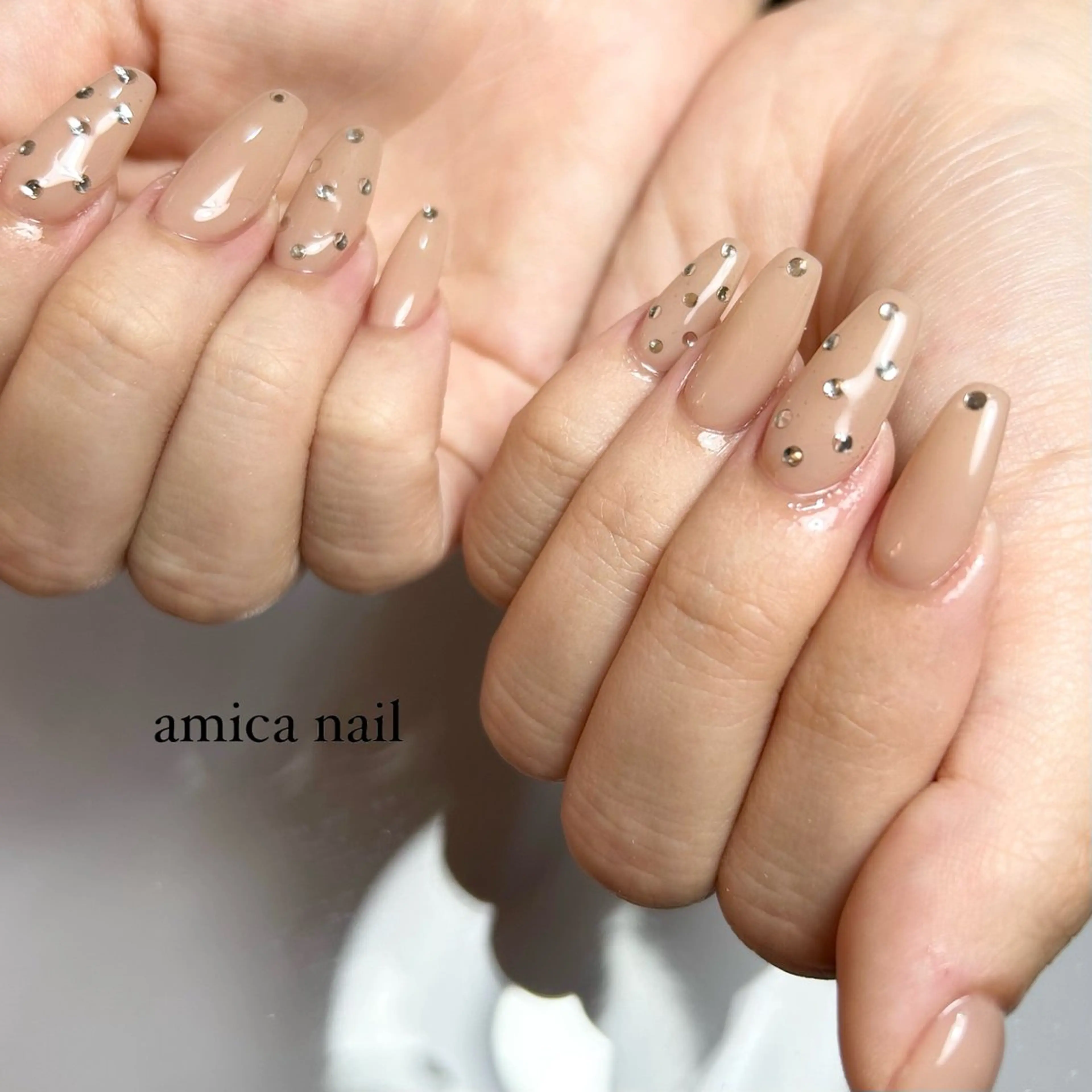 ネイル キラキラネイル ストーンネイル ハンドネイル _amica nail_のネイルデザイン