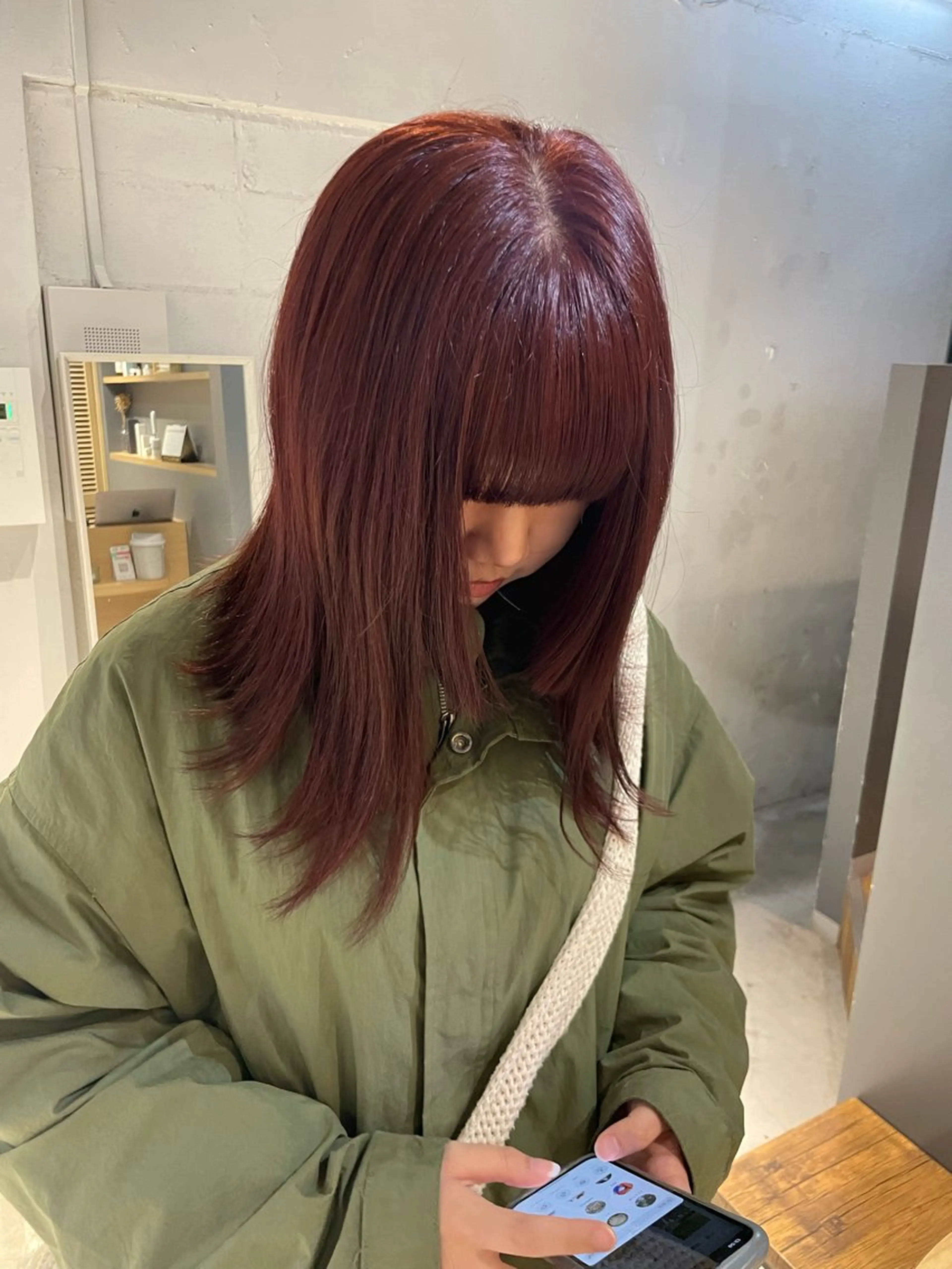 ミディアム カラー ブリーチ ダブルカラー ブリーチなしカラー レイヤー×初 パーマ|hinakoのヘアスタイル