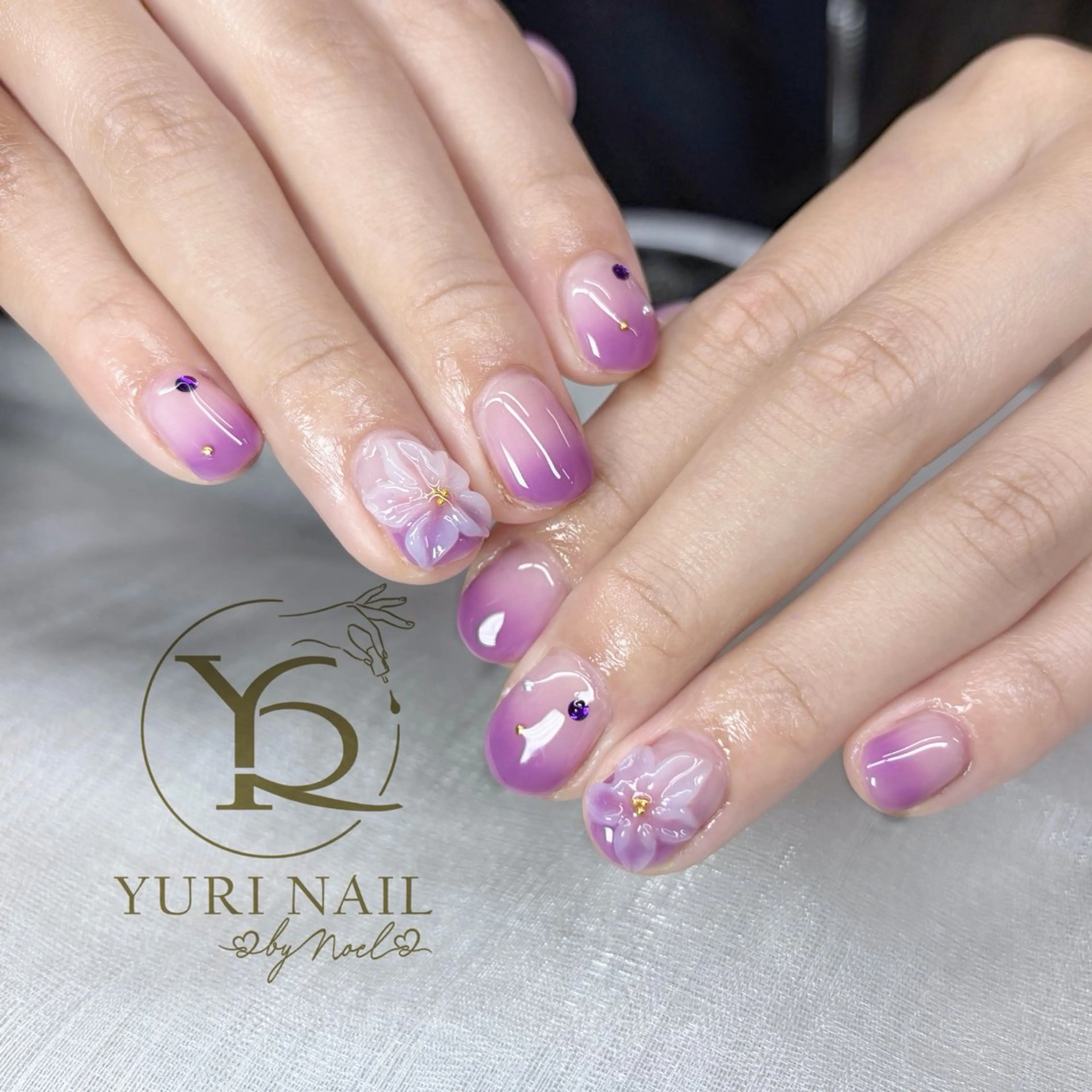 ネイル ハンドネイル フットネイル ハンドケア YURI Nail NARITAのネイルデザイン