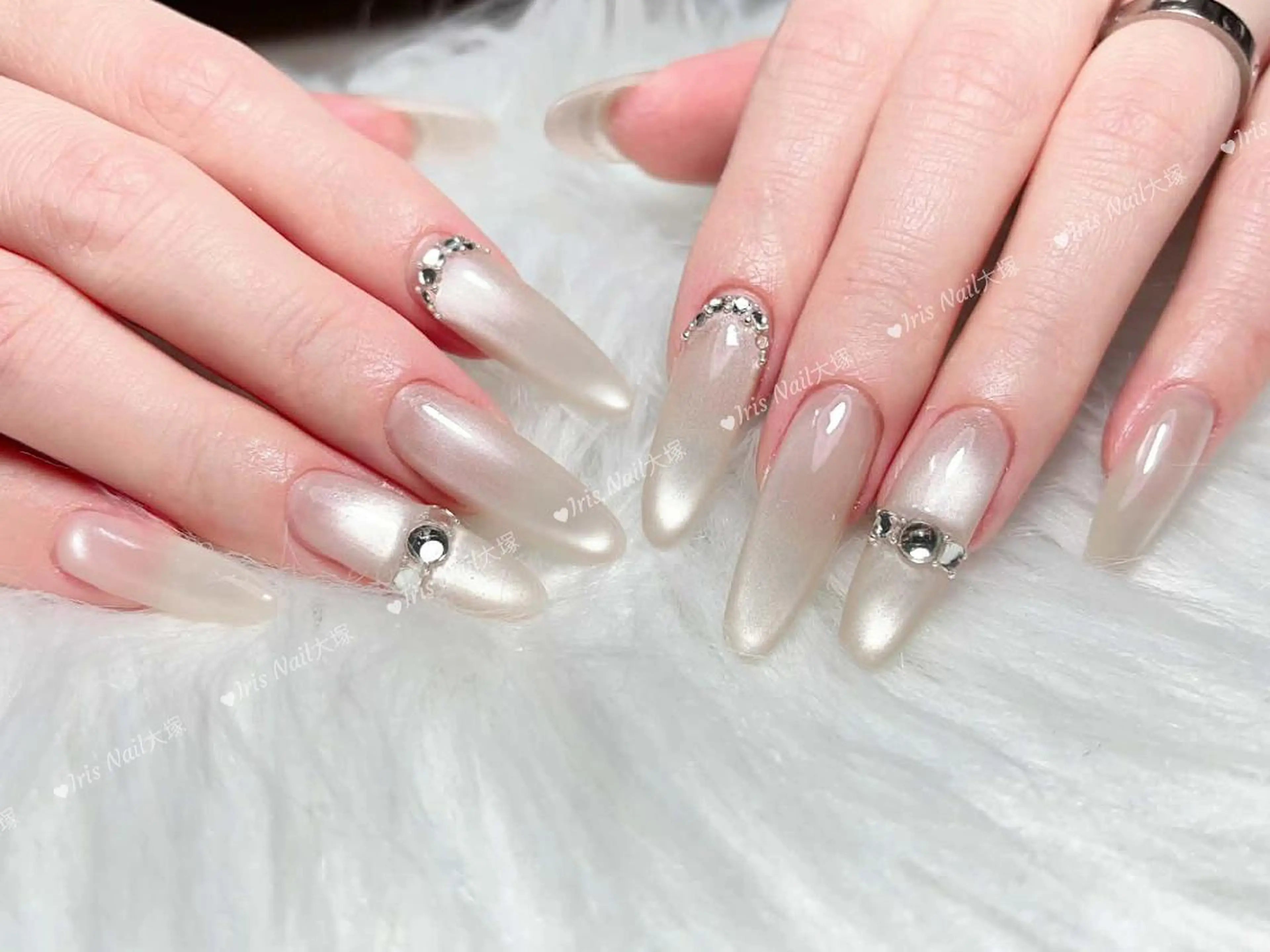 ネイル マグネットネイル ネイルチップ ハンドネイル ハンドケア 🍒IRIS Nail🌸のネイルデザイン