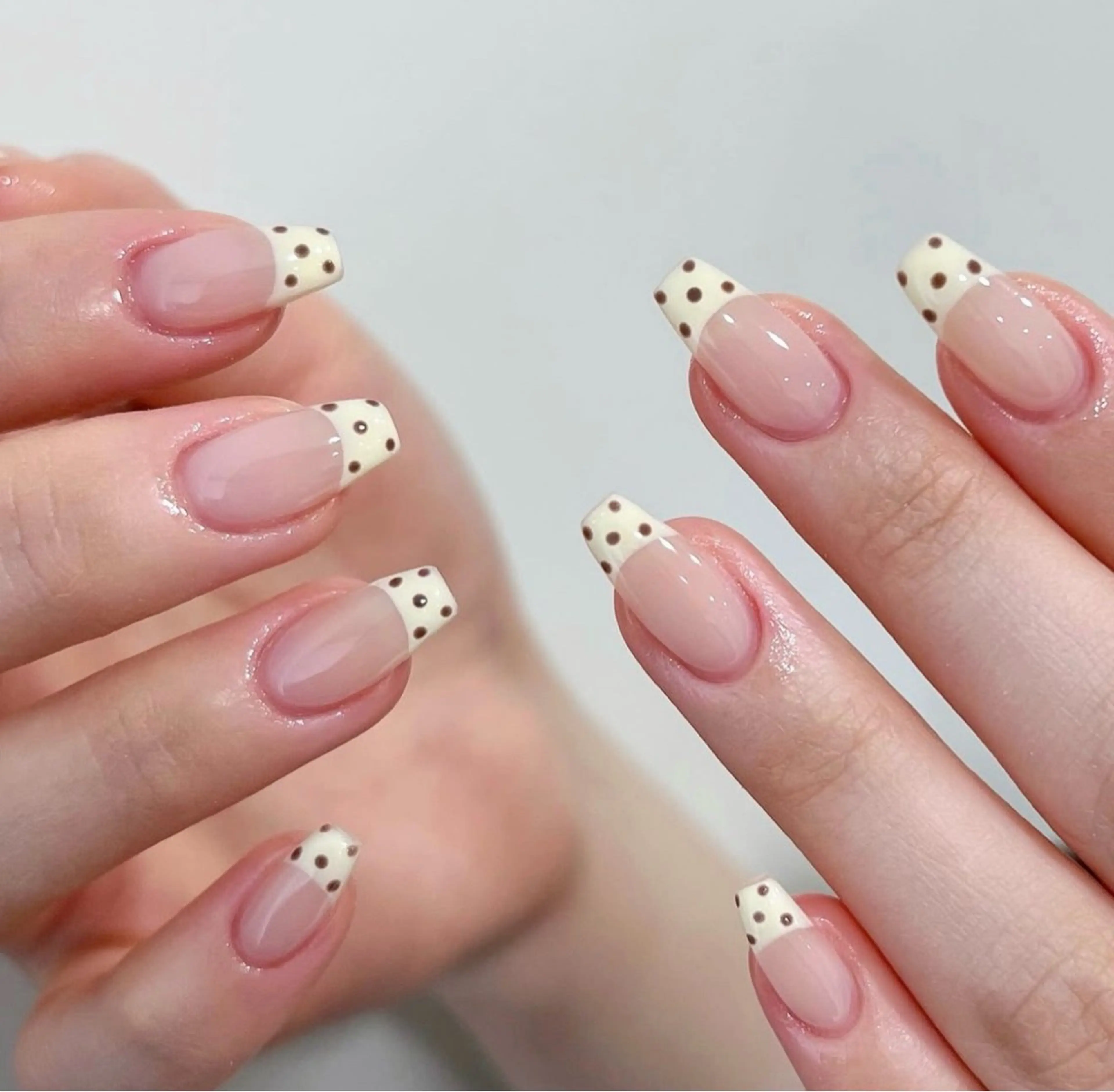 ネイル 長さ出し フレンチネイル 韓国ネイル レース マグネットネイル ハンドネイル 波 なみのネイルデザイン
