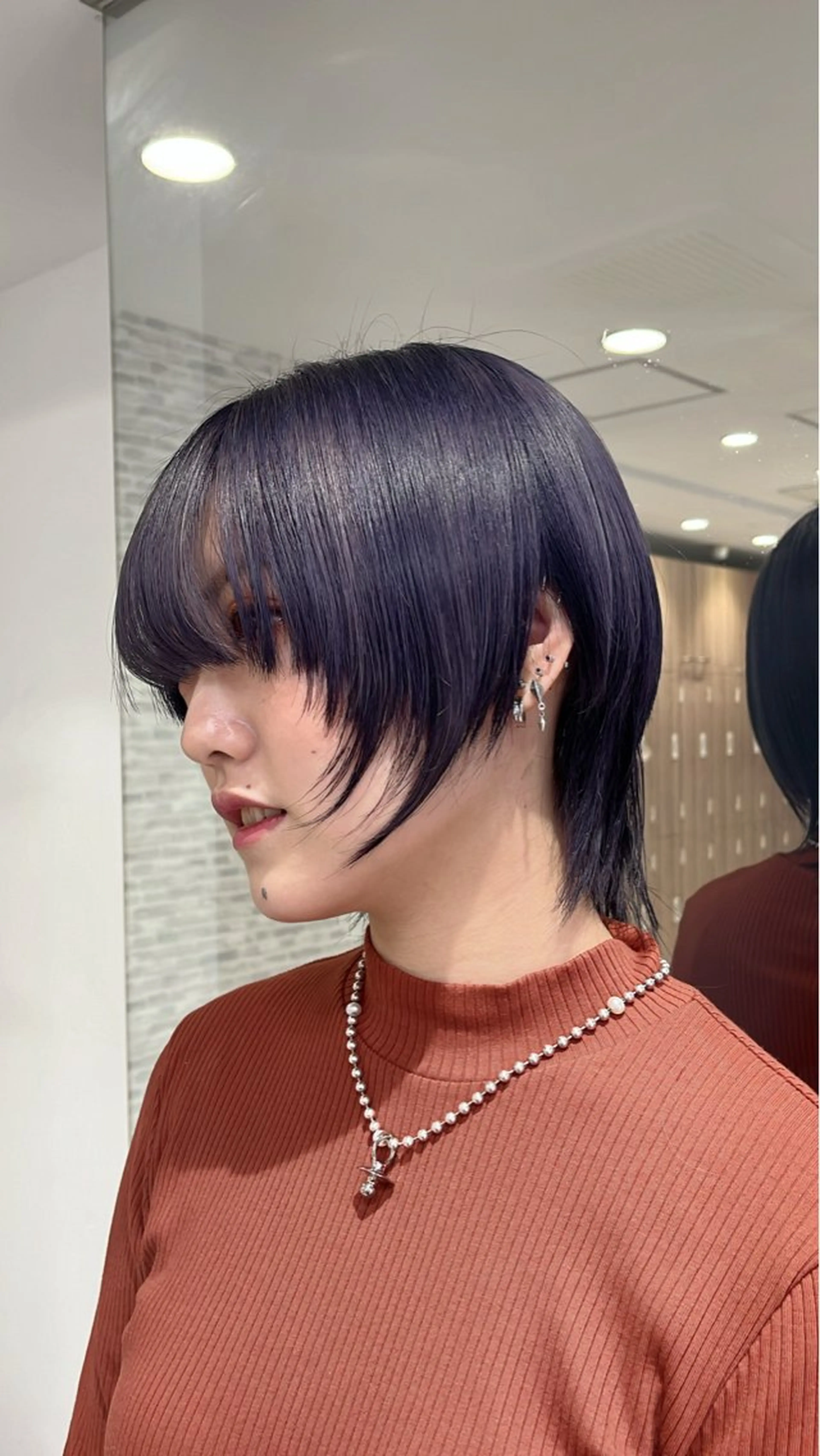 ショート カラー ブリーチ バイオレットカラー ヘアカラー トリートメント ヘッドスパ 【カラー支持率No. 1】リノ🪐のヘアスタイル