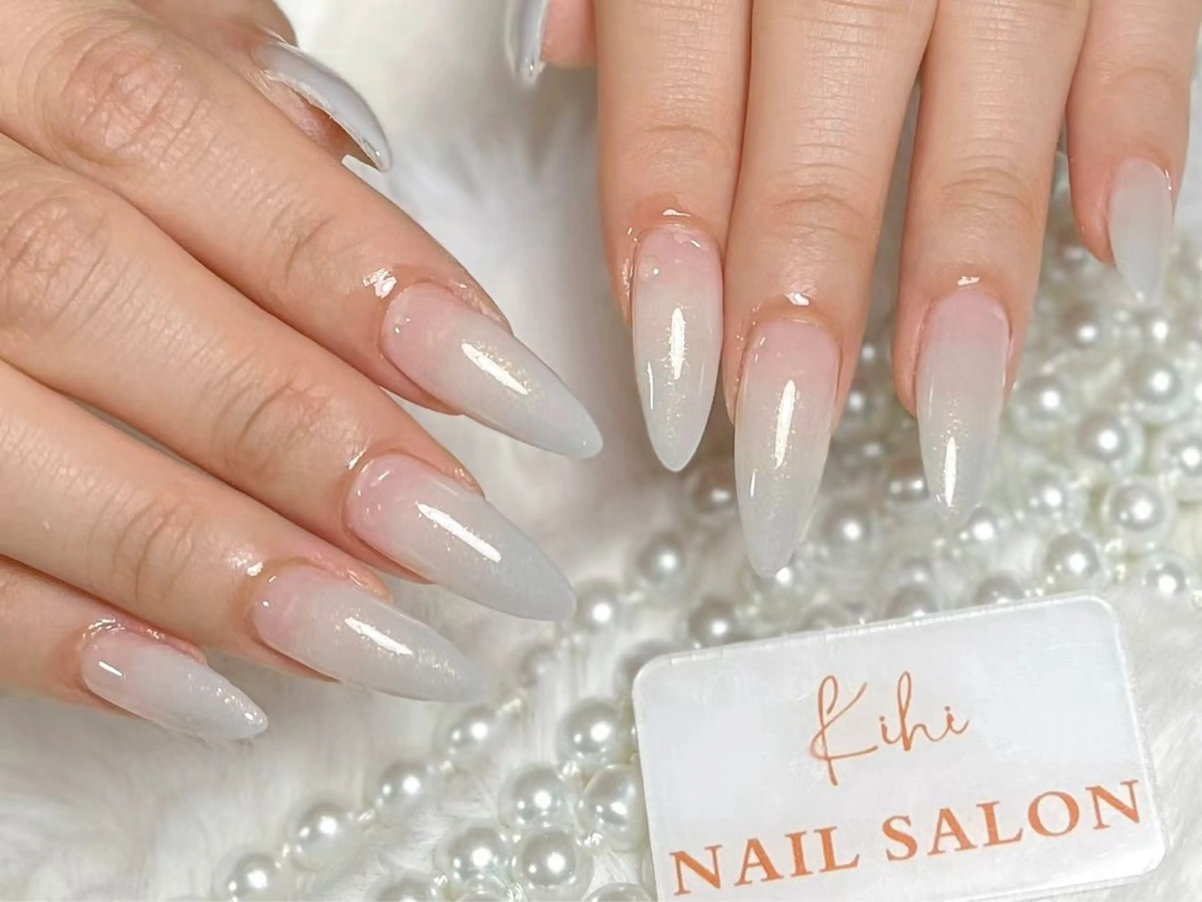 ネイル アートネイル フレンチネイル ジェルネイル グラデーション 韓国ネイル ハンドネイル ハンドケア さくら💮💮 【オフ無料】のネイルデザイン