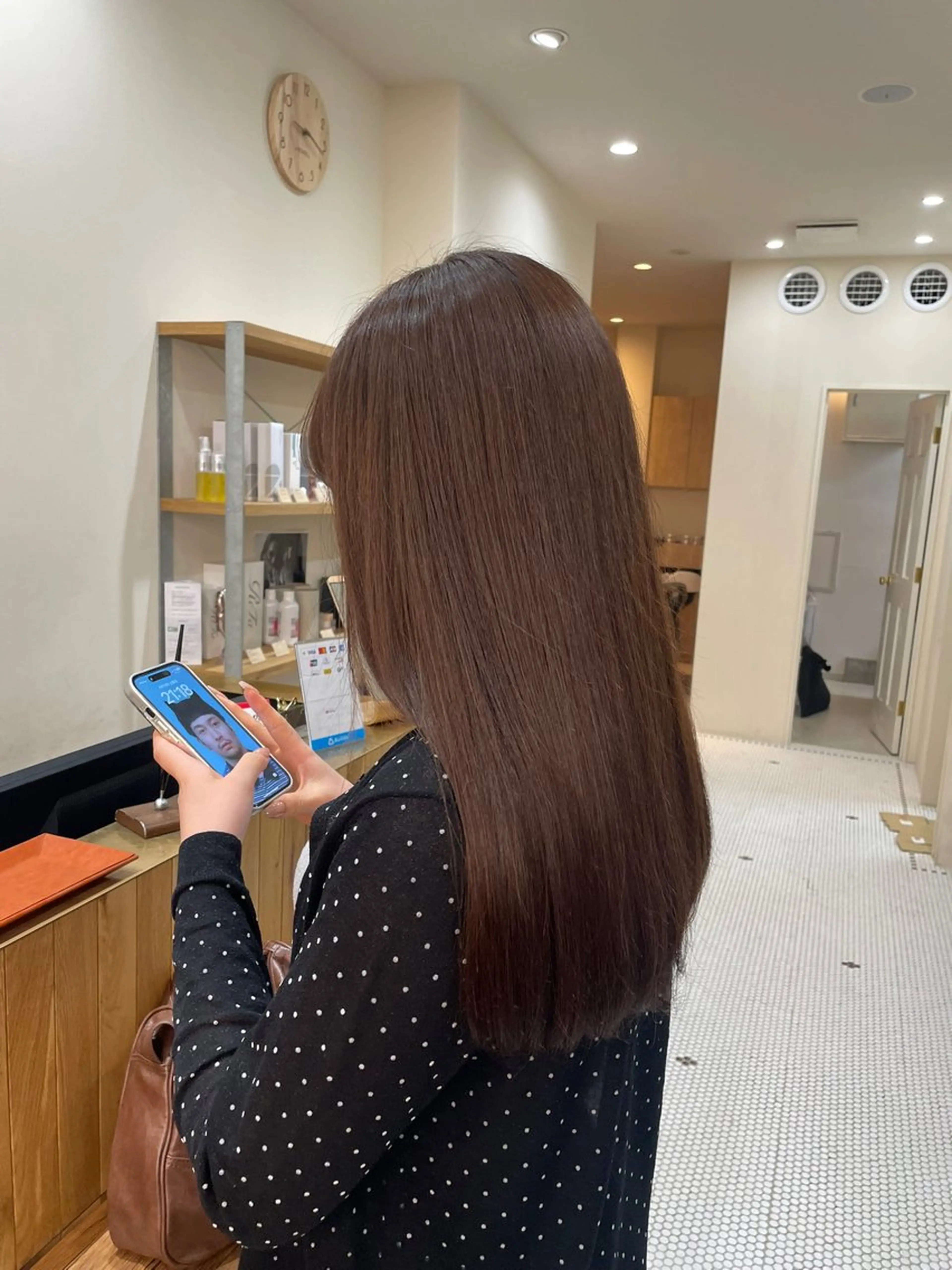 ロング レイヤーカット 🌱 ブリーチ  はるかのヘアスタイル