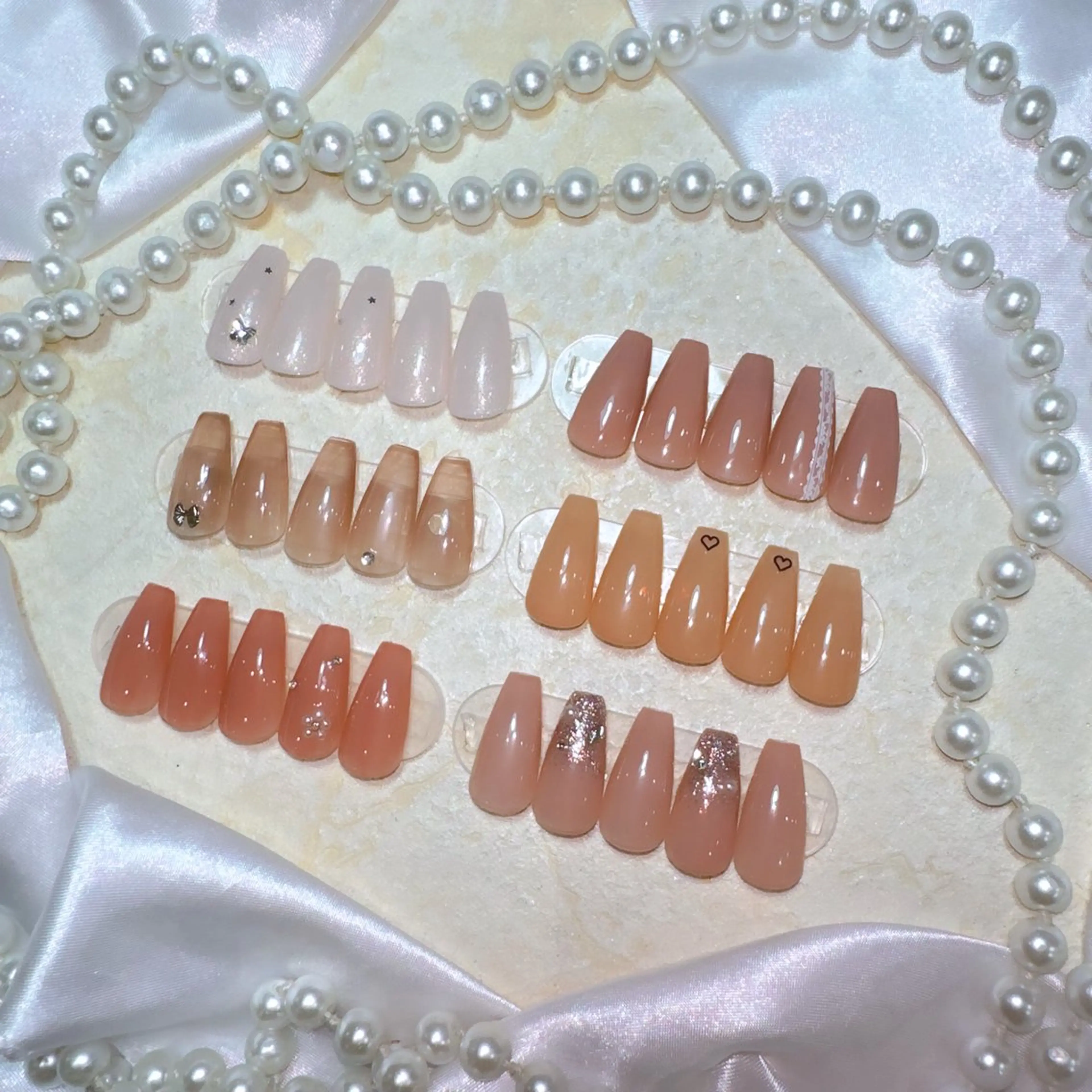 ネイル アートネイル フラッシュネイル フレンチネイル ジェルネイル ガラスフレンチ ハンドネイル You&Me Miyuのネイルデザイン