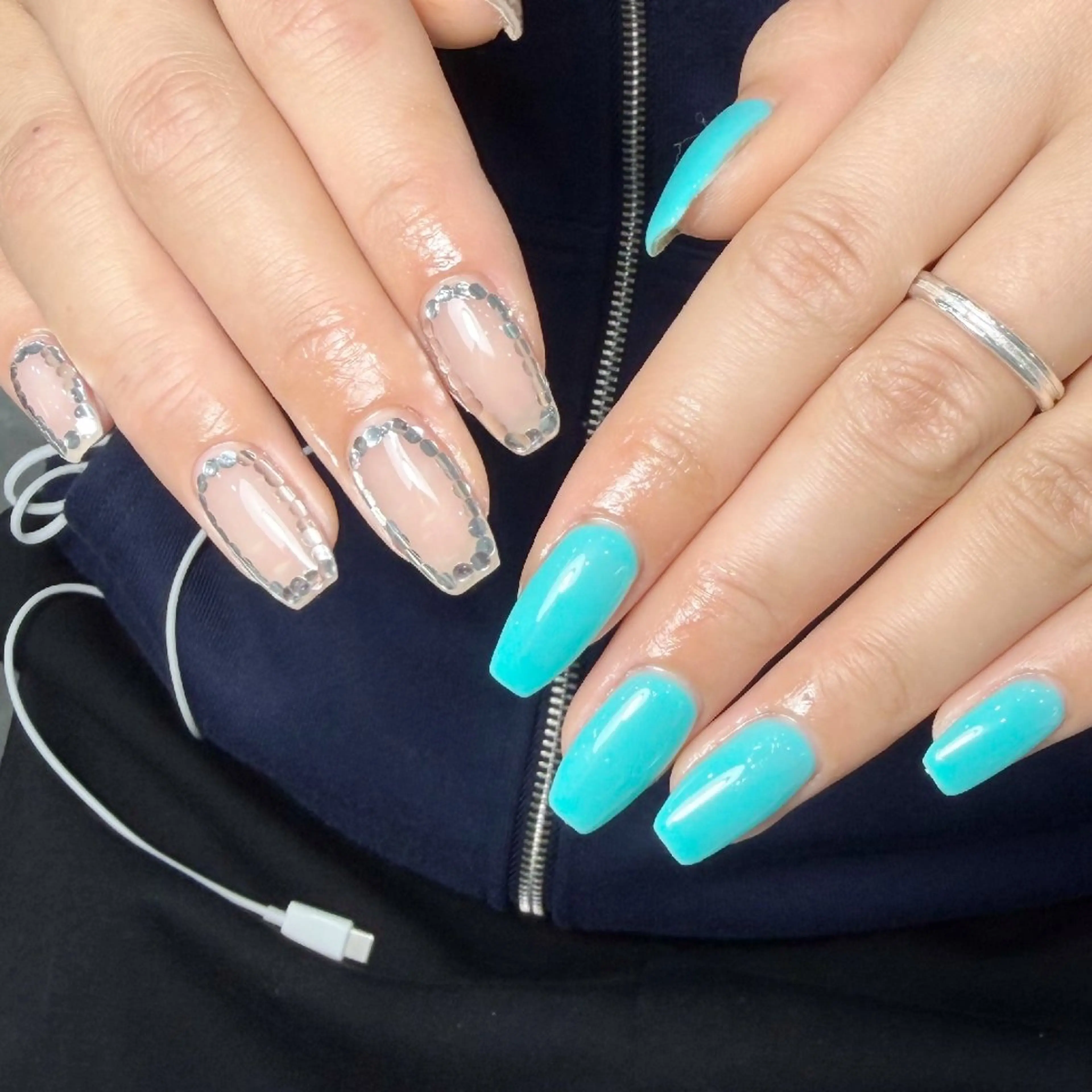 ネイル チークネイル フレンチネイル ジェルネイル ガーリー キラキラネイル ハンドネイル UM Nail Salonのネイルデザイン