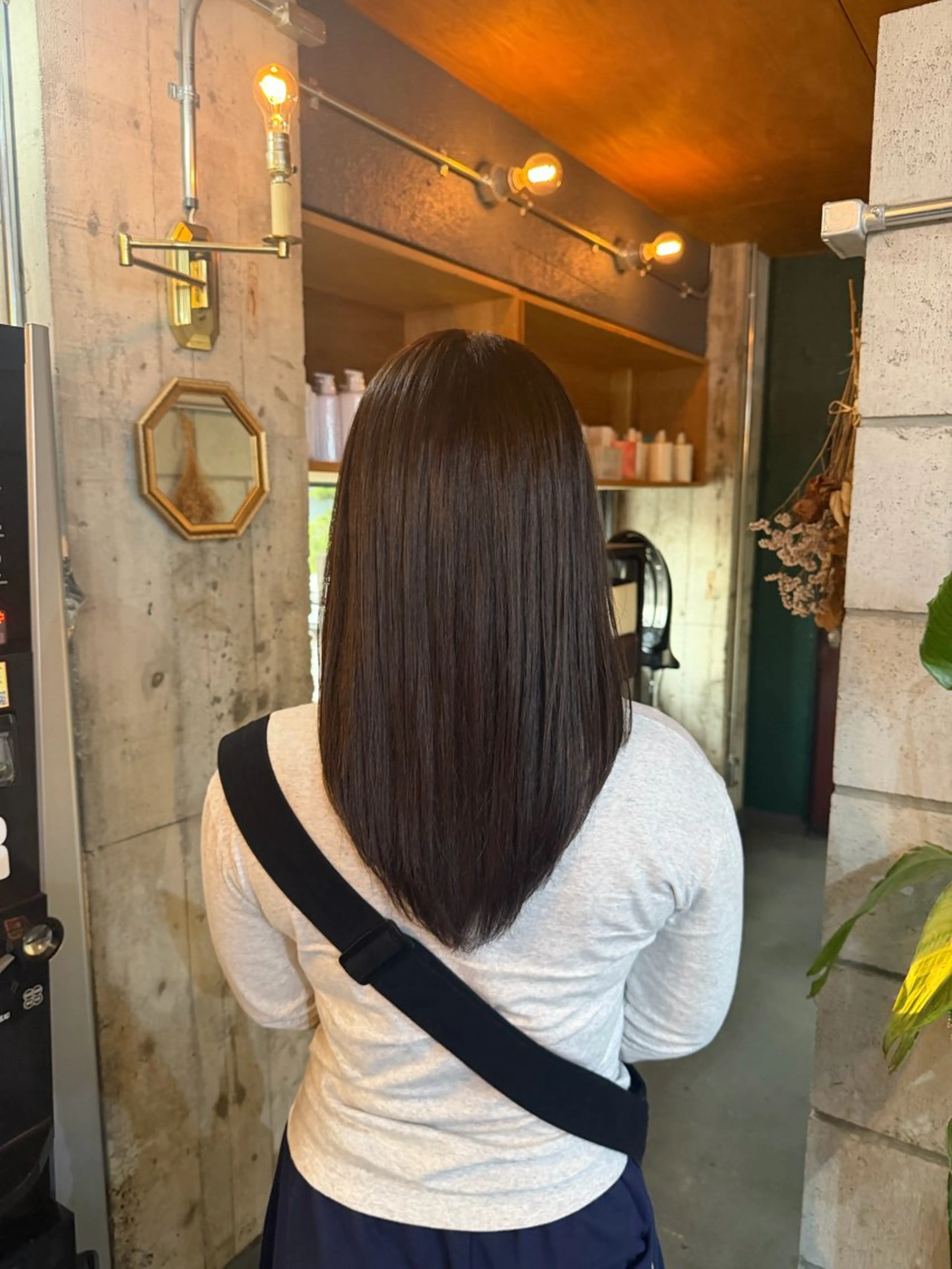 ロング ヘアカラー 倉本 美優のヘアスタイル