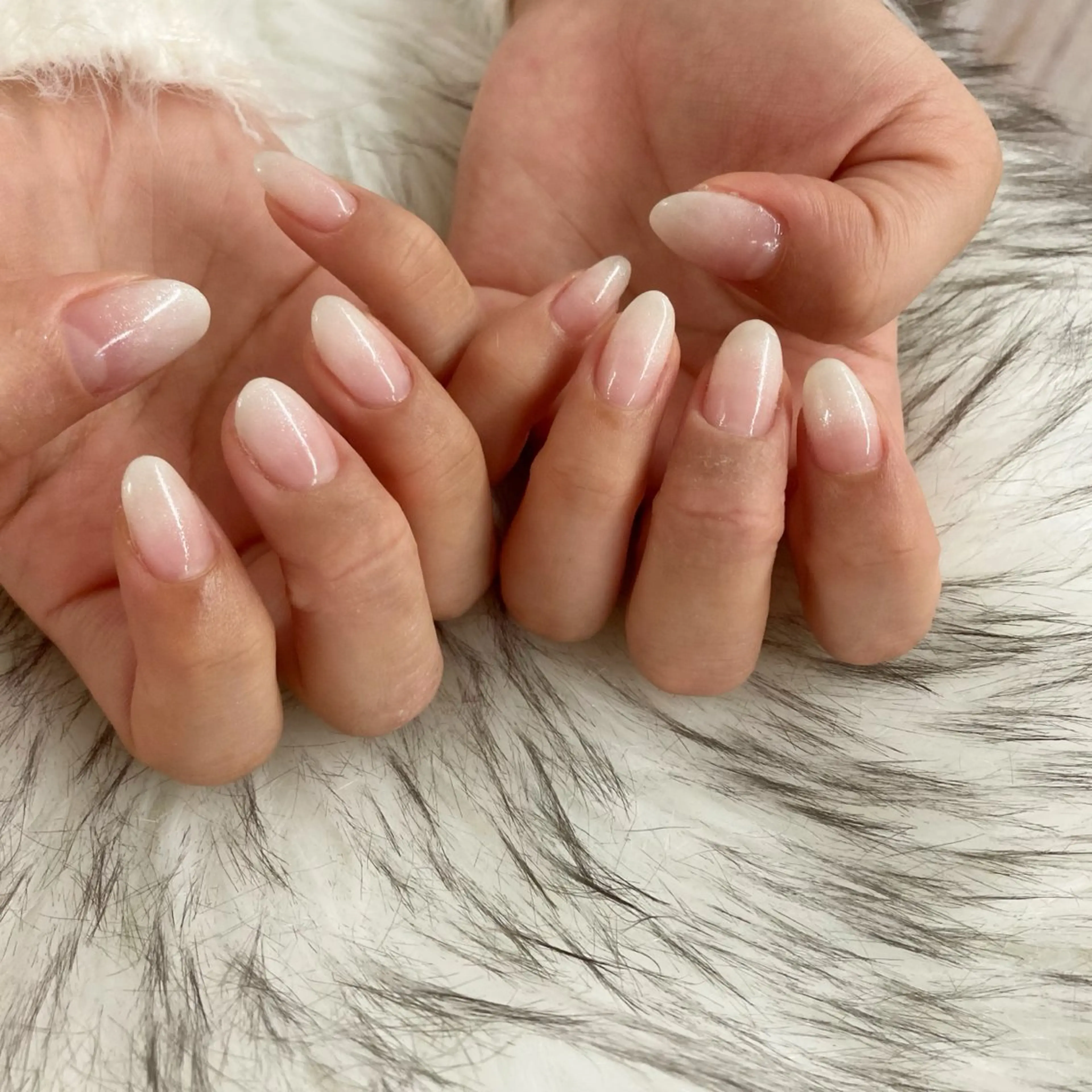 ネイル ホワイト ハンドネイル kanako nail🌷のネイルデザイン