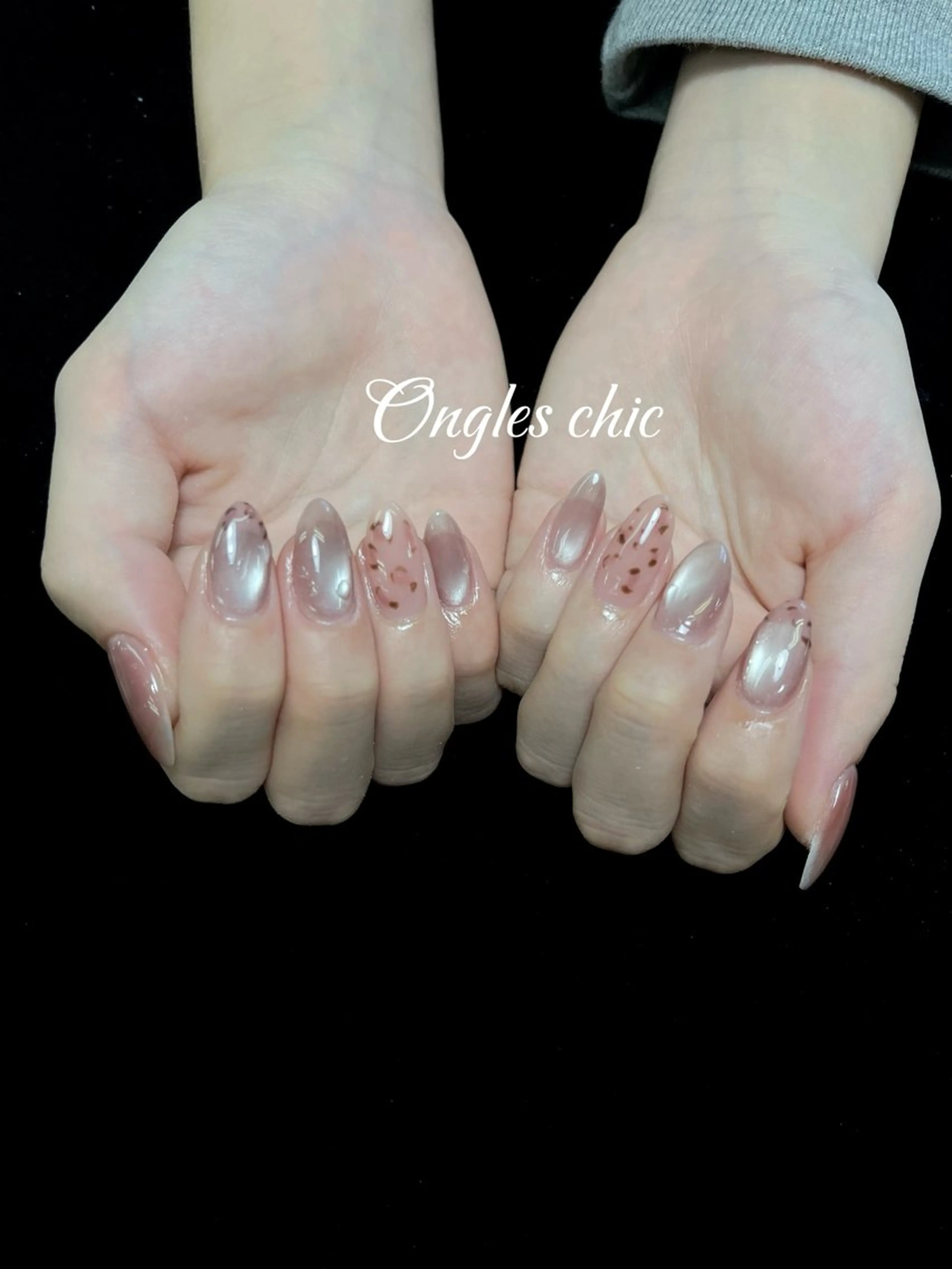 ネイル ハンドネイル ongles chicのネイルデザイン