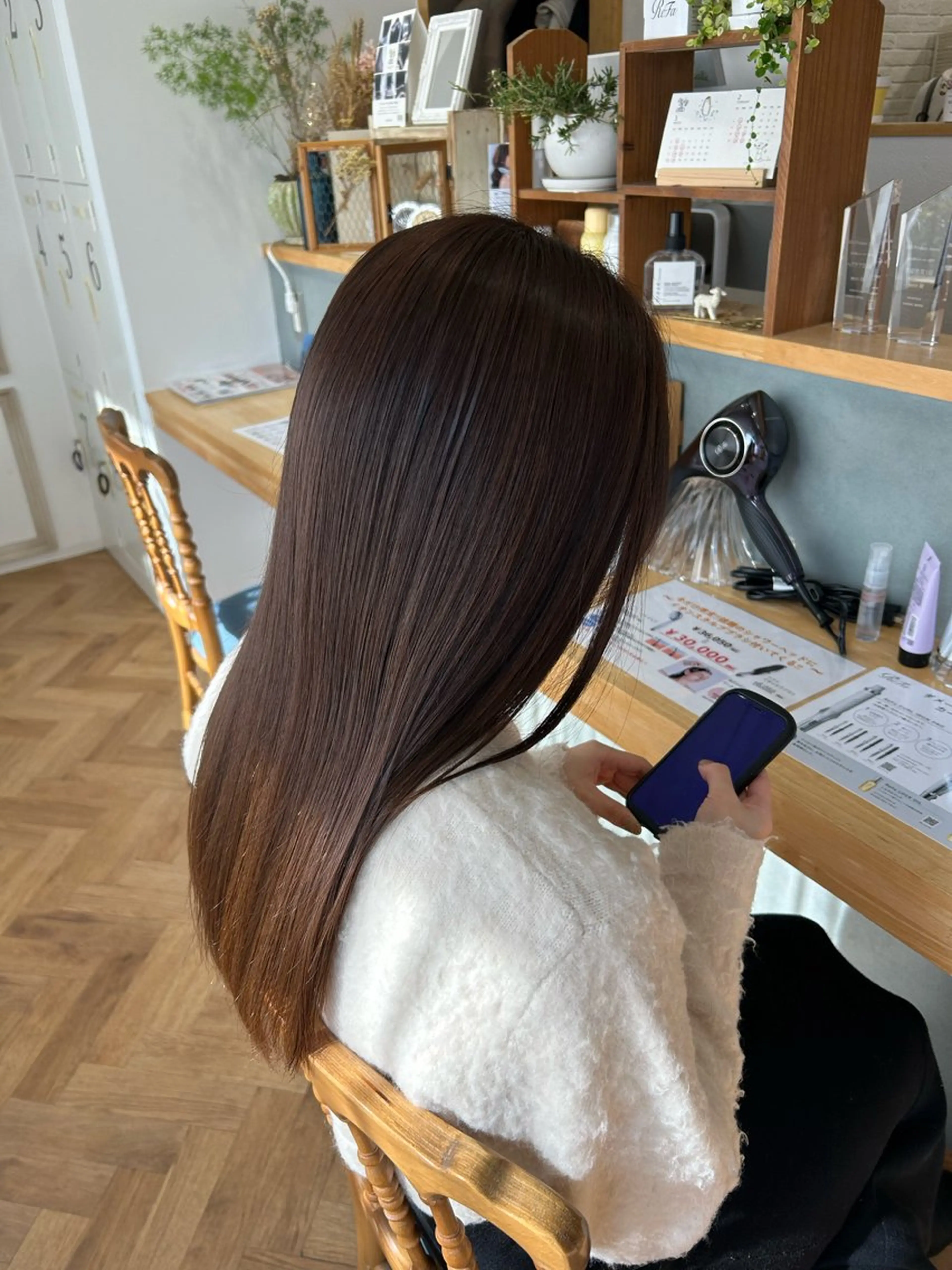 セミロング カット ヘアカラー merc.🌿 友藤鮎那のヘアスタイル