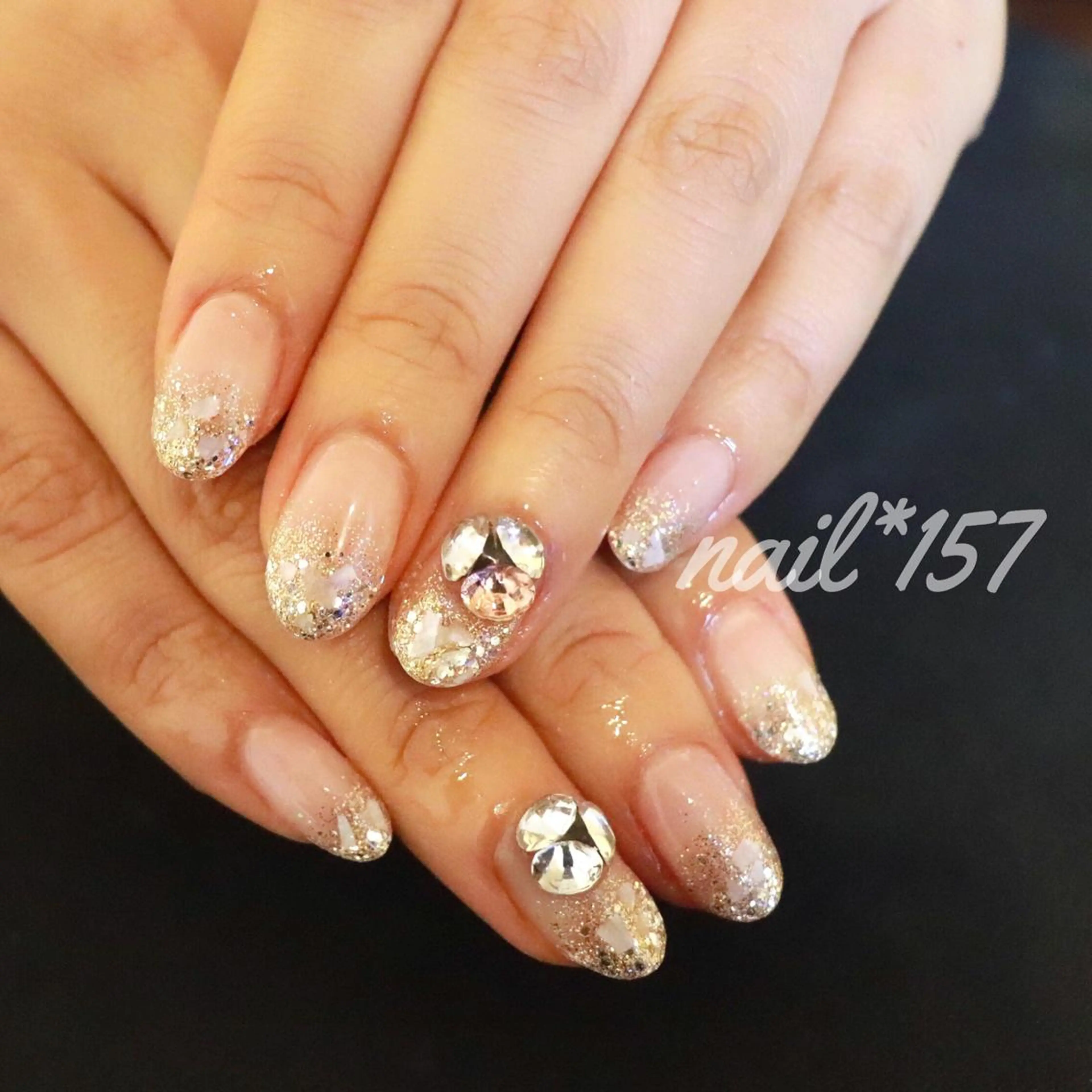 ネイル ゴールド ラメ(グリッター) シルバー nail*157 .のネイルデザイン