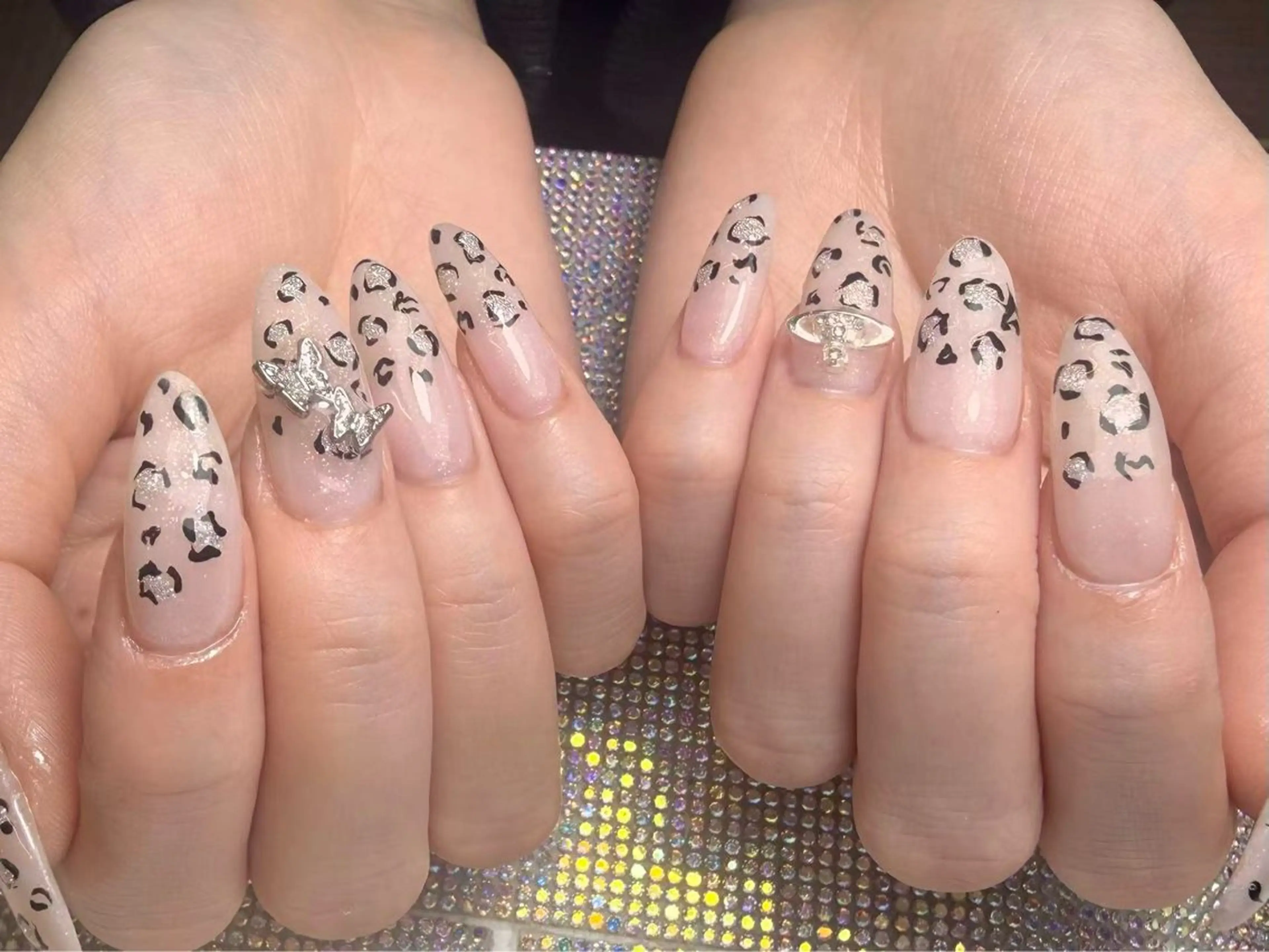 ネイル オーロラネイル チークネイル 長さ出し フットネイル フレンチネイル ハンドネイル J&C Nail Salon吉祥寺所属・Yu Ki ネイルのネイルデザイン