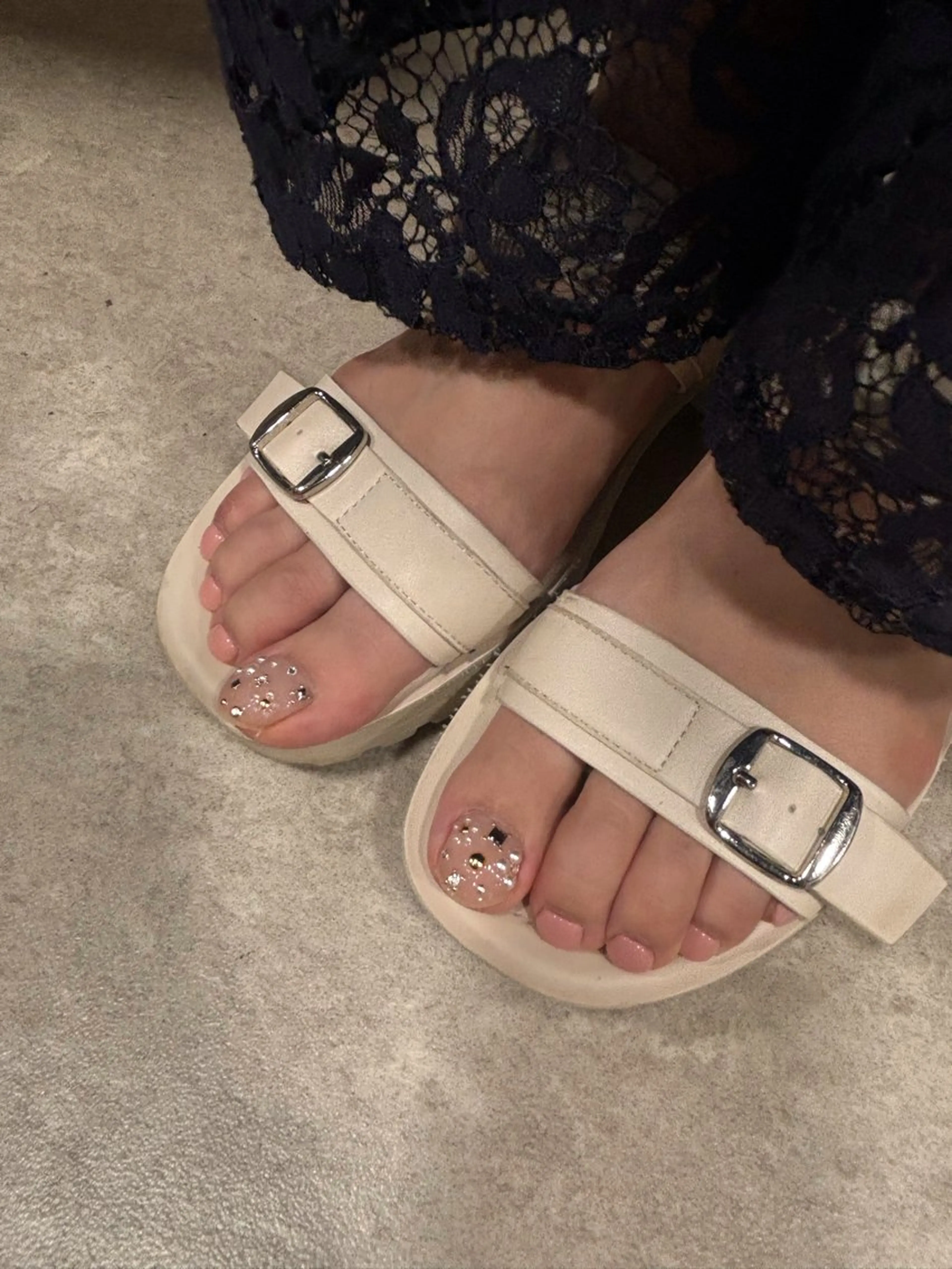 ネイル ストーンネイル ハンドネイル LICO 一宮ネイリストのネイルデザイン