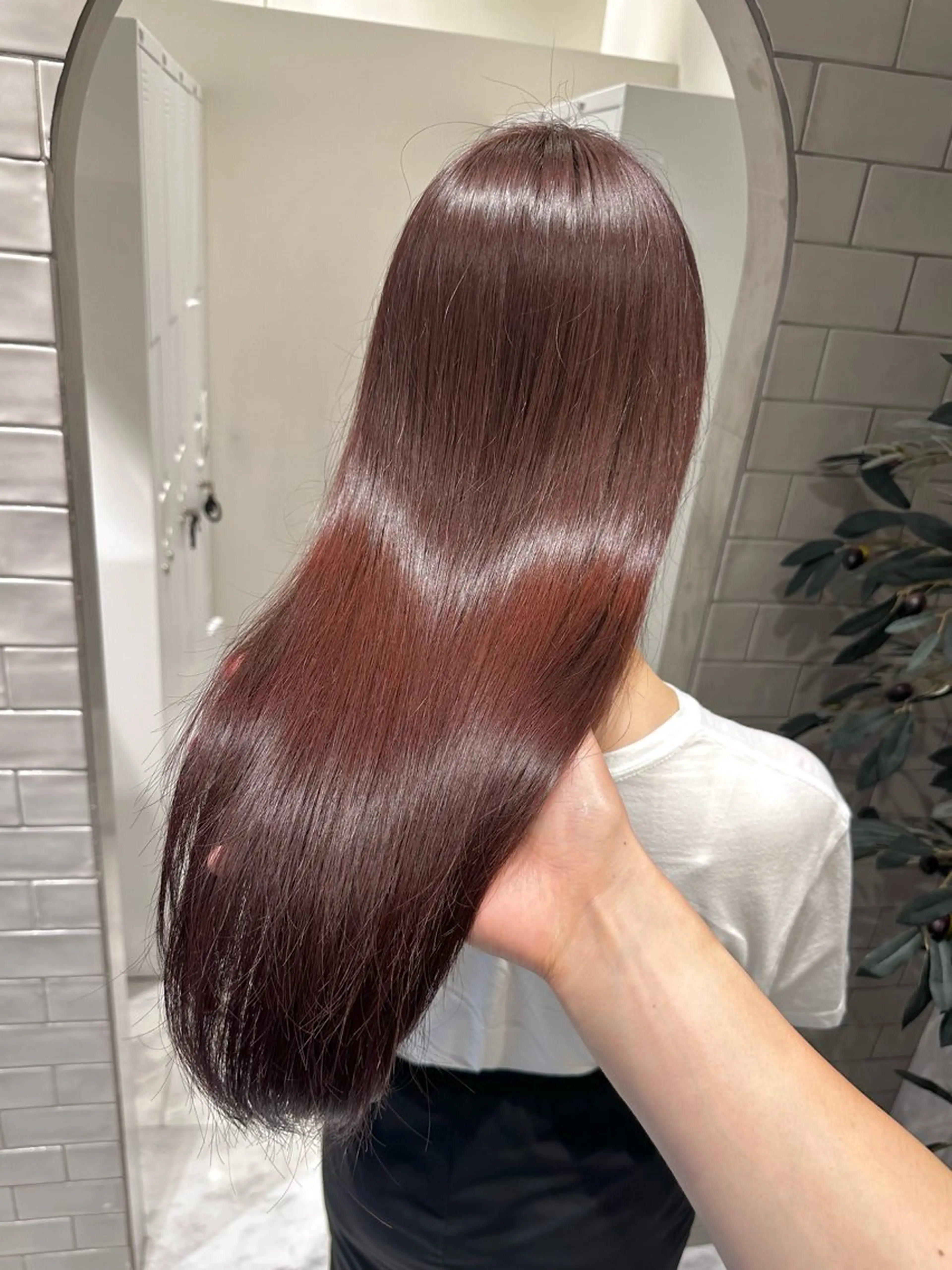 ロング カラー ベージュカラー ブリーチ ブリーチなしカラー ピンクカラー ピンクベージュ カット ヘアカラー トリートメント 矢野 晃平のヘアスタイル