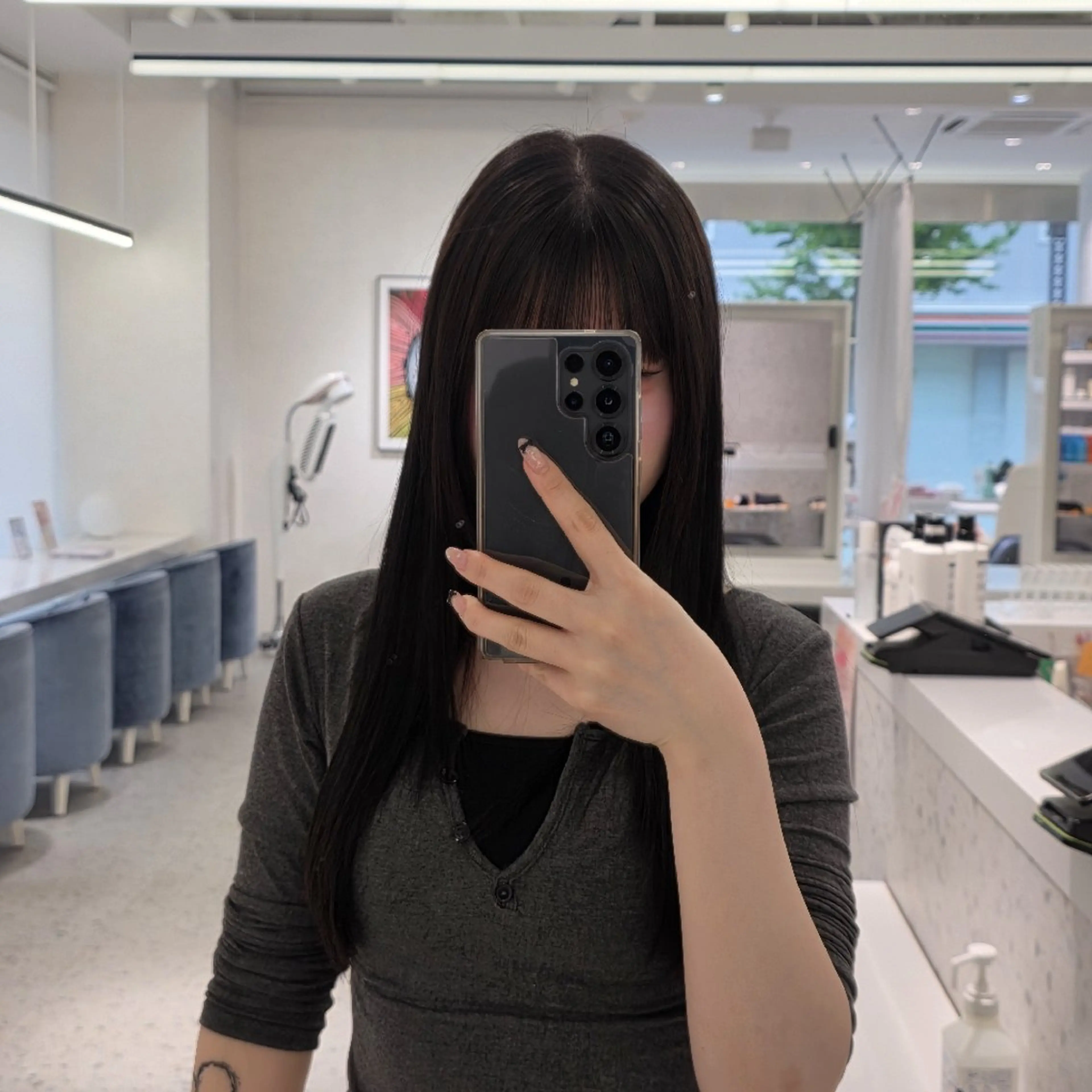 セミロング 髪質改善 韓国風ヘア カット 縮毛矯正 ♡ストレート♡ メンズメニュー♡のヘアスタイル