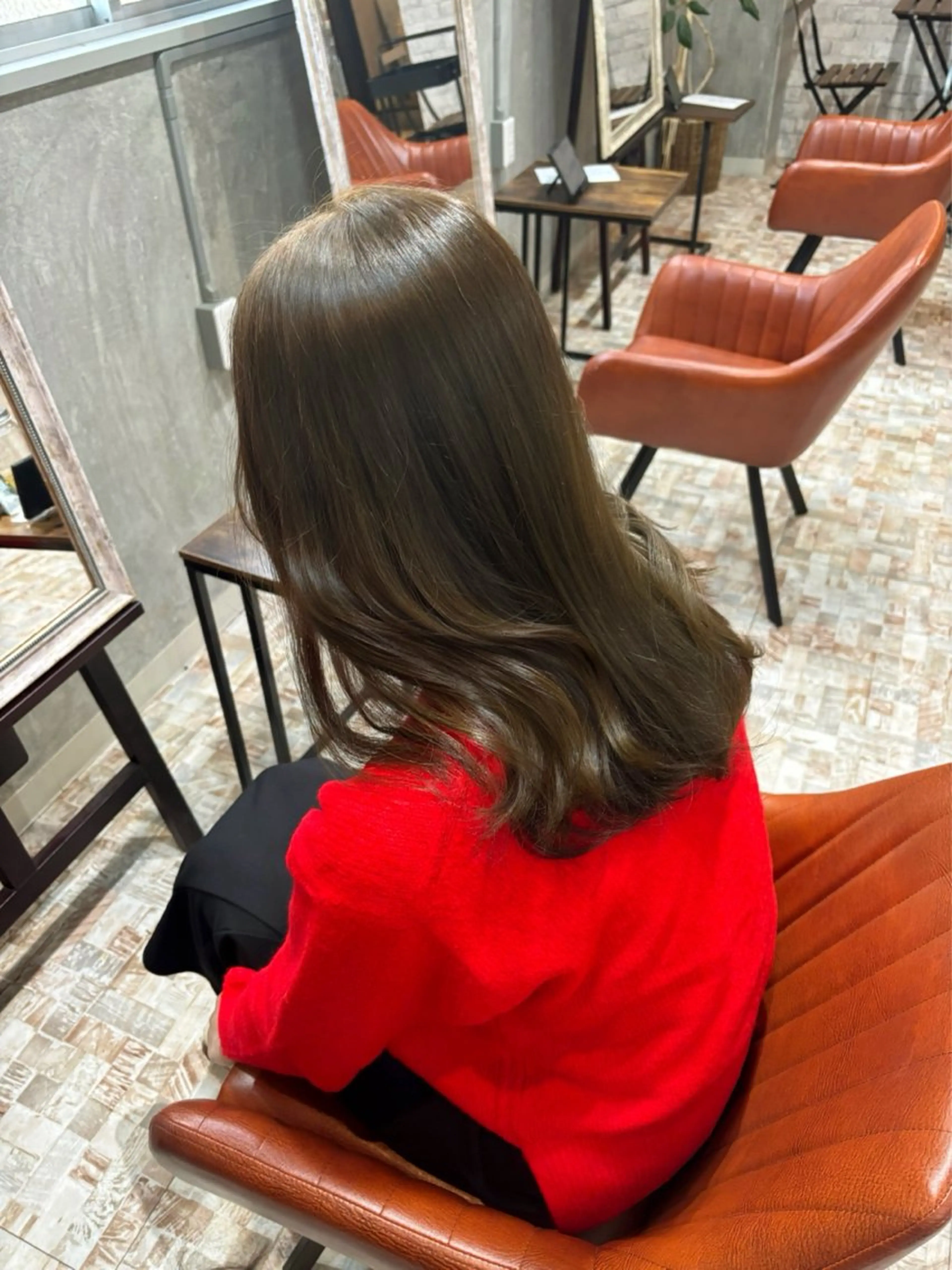 セミロング ヘアカラー botan🪷☆*。 レ ナのヘアスタイル