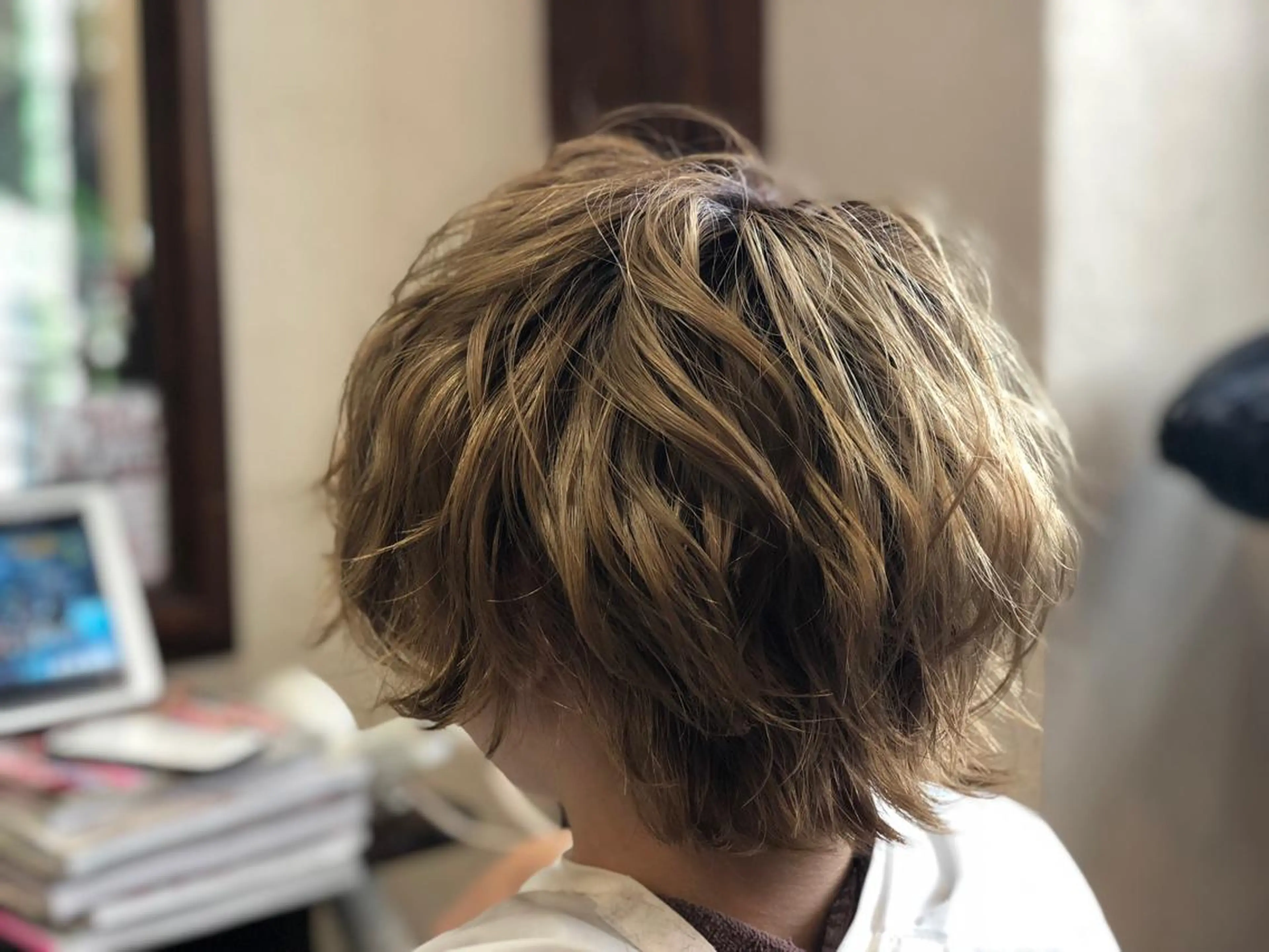 ミディアム Snaly カラー特化ページのヘアスタイル