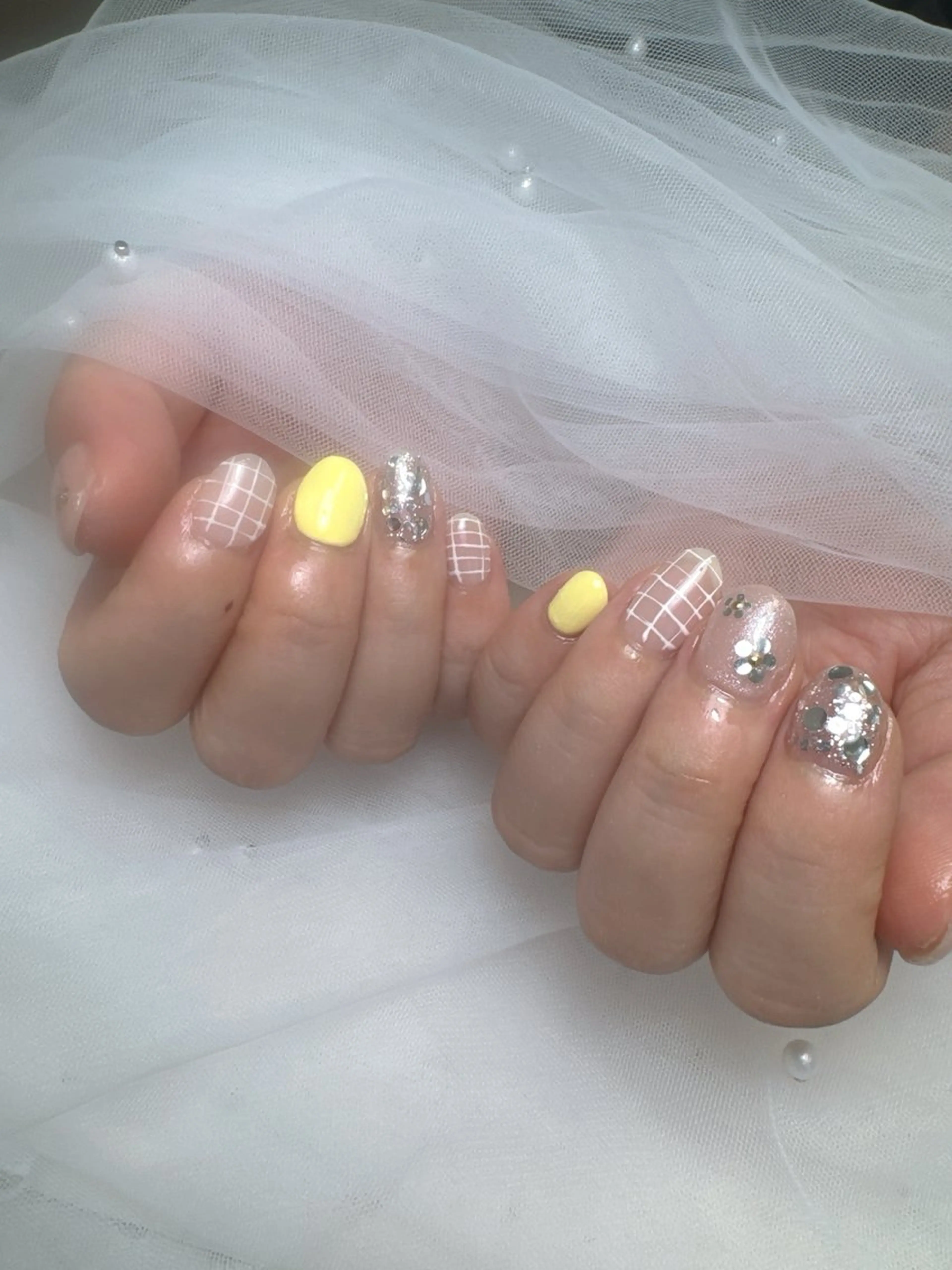 ネイル キラキラネイル 韓国ネイル 持ち込み ワンホンネイル ハンドネイル Queeens nailのネイルデザイン