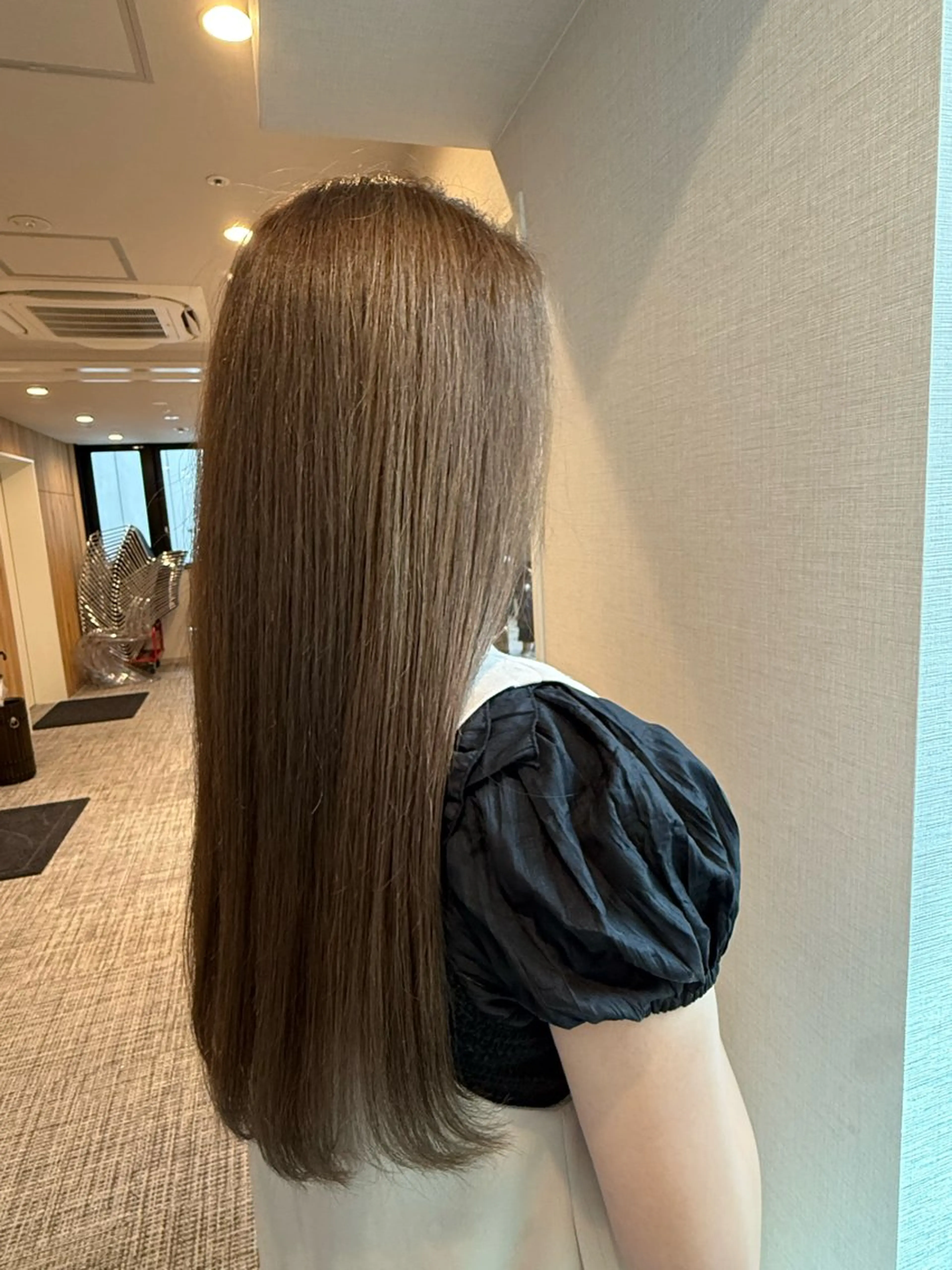 ロング カラー ｢韓国風カラー ｣サナのヘアスタイル