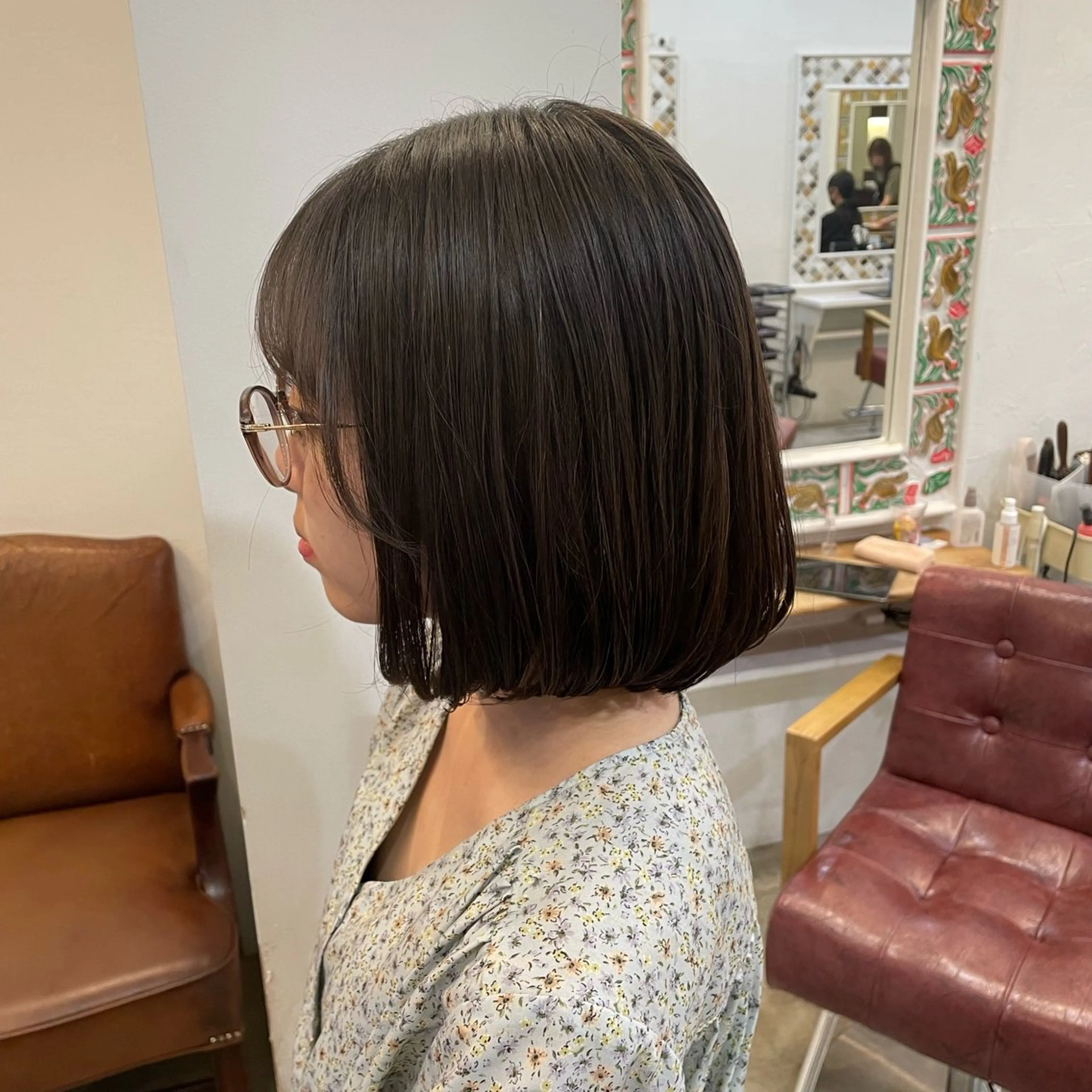 ミディアム ボブ 外ハネヘア 畠山 渚のヘアスタイル