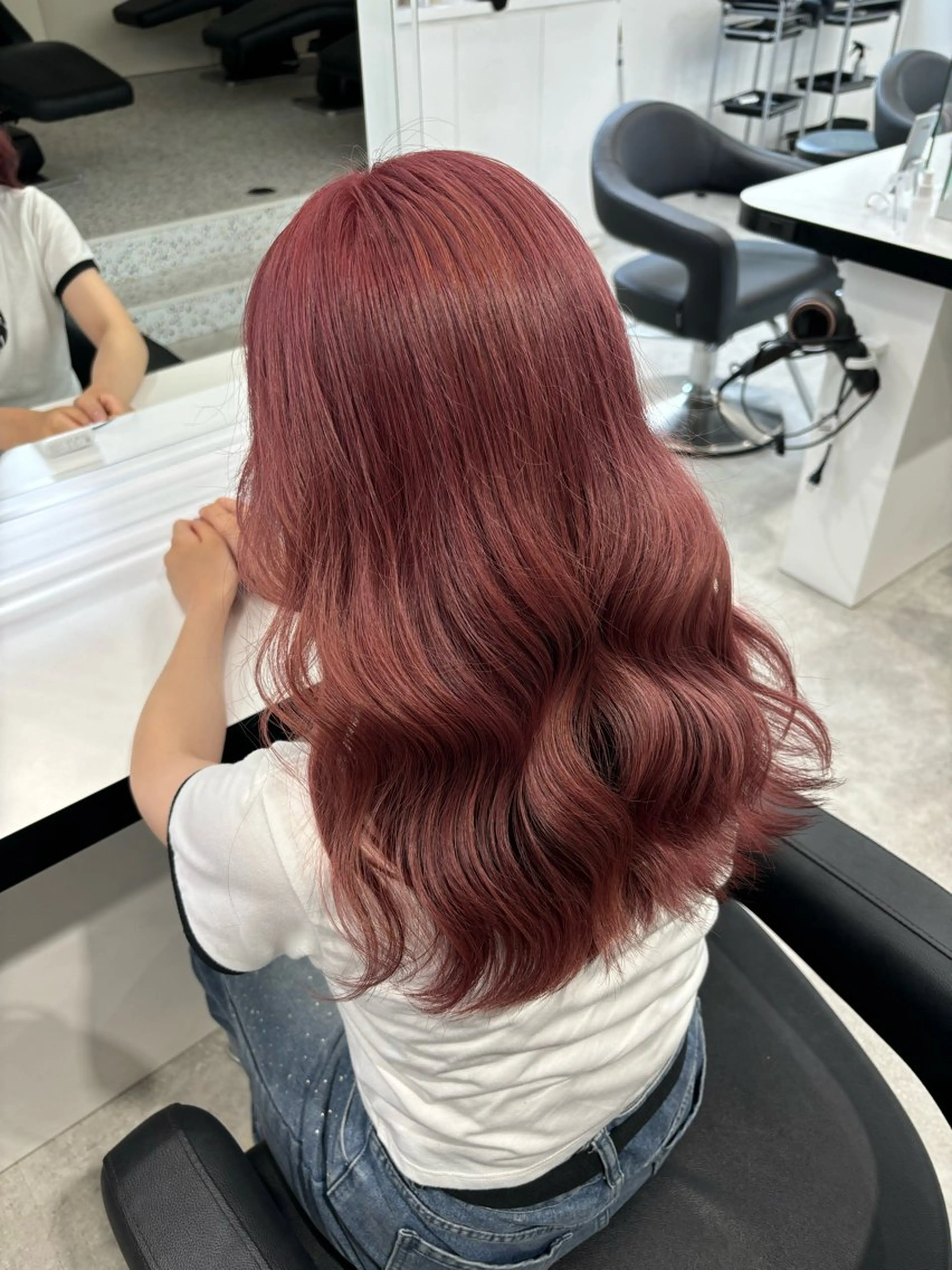 ミディアム Wカラー/暖色/べ ージュりく©︎🐝のヘアスタイル