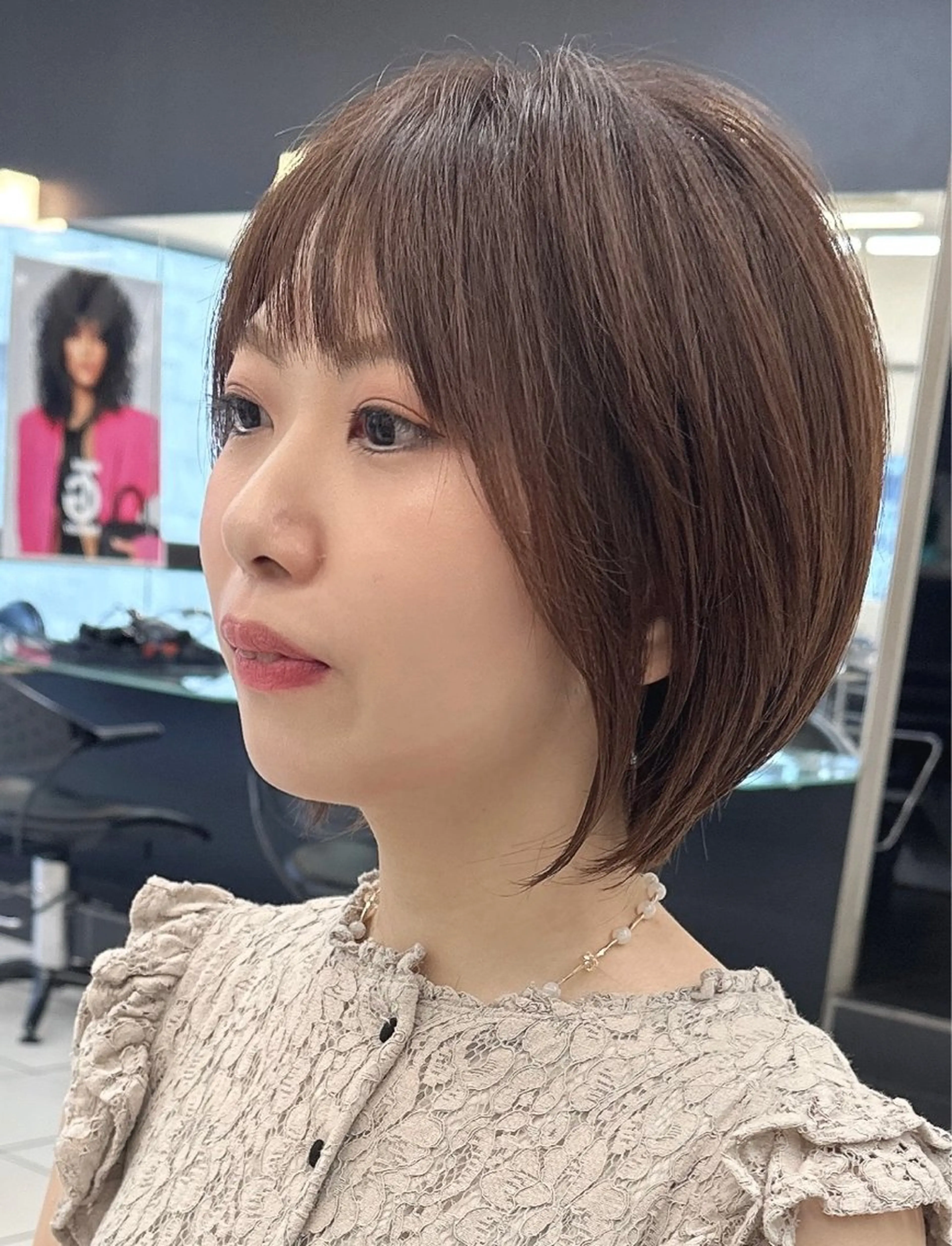 ショート カラー 小池 功のヘアスタイル