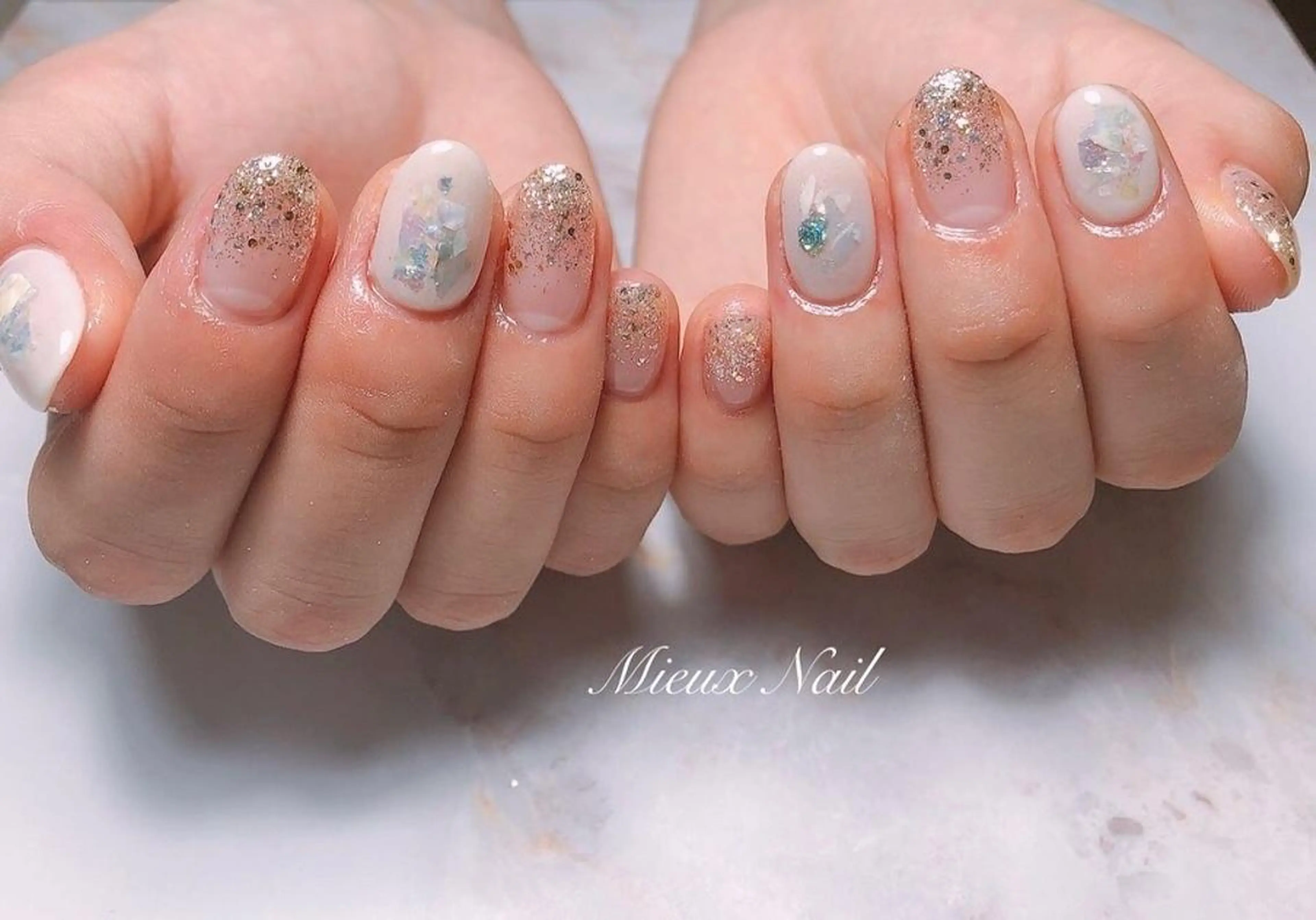 ネイル キラキラネイル 夏ネイル ハンドネイル 市川 麻衣子のネイルデザイン
