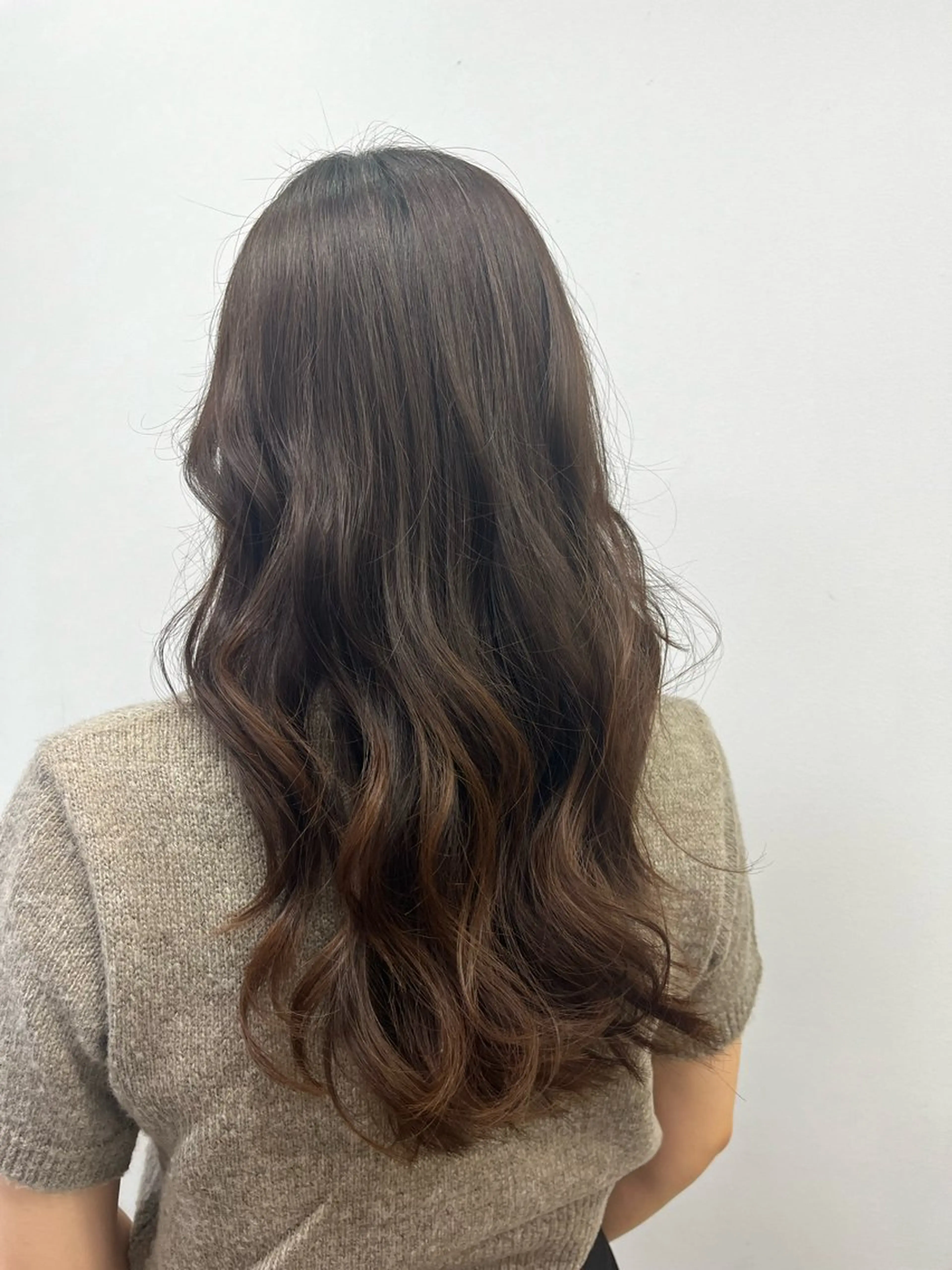ロング 産休の為お休みです! 小島凜のヘアスタイル