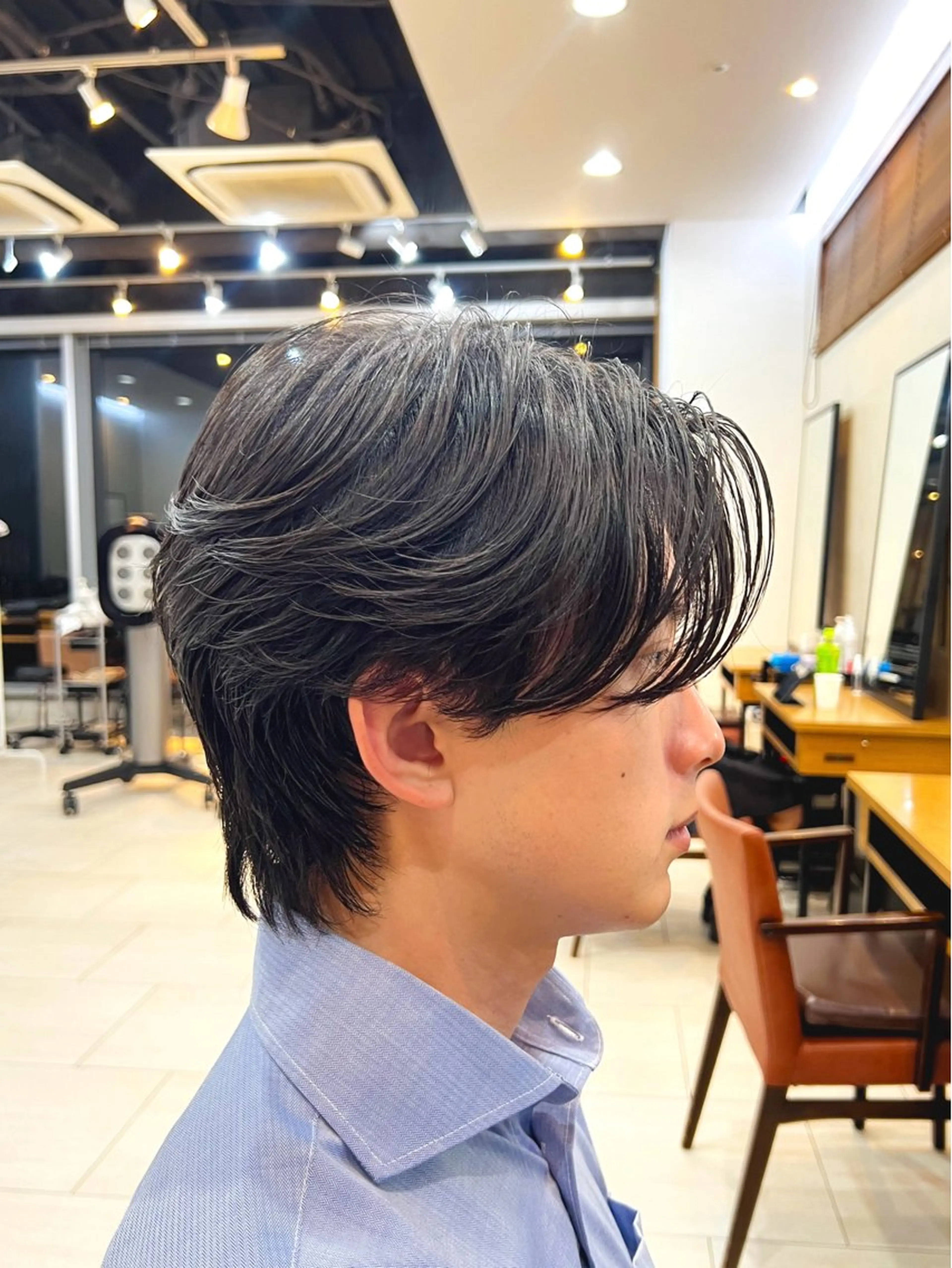 ショート パーマ メンズ メンズパーマ メンズウルフカット ウルフカット メンズカット曲がる 縮毛矯正佐々木タクマのヘアスタイル