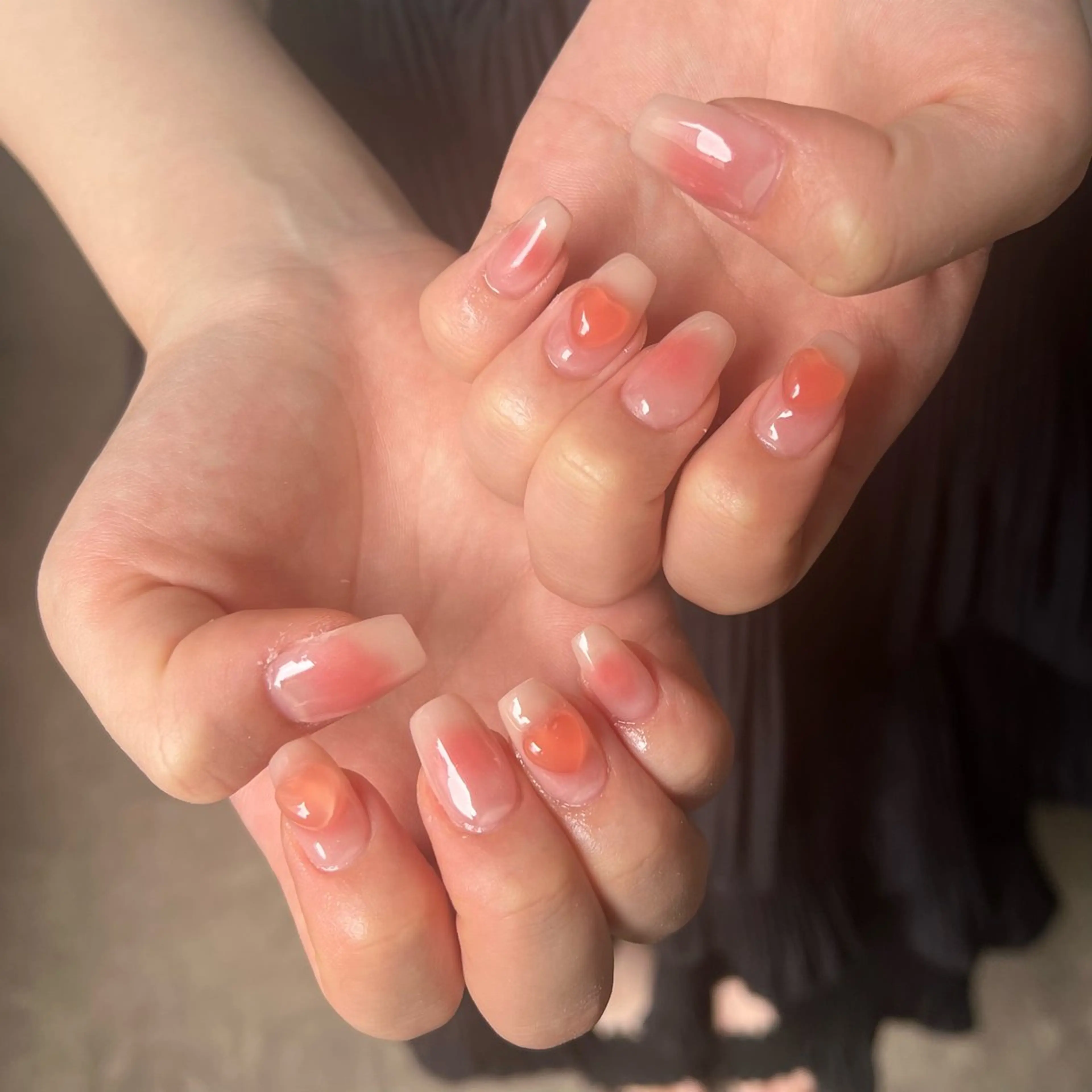 ネイル チークネイル nails Lazosのネイルデザイン