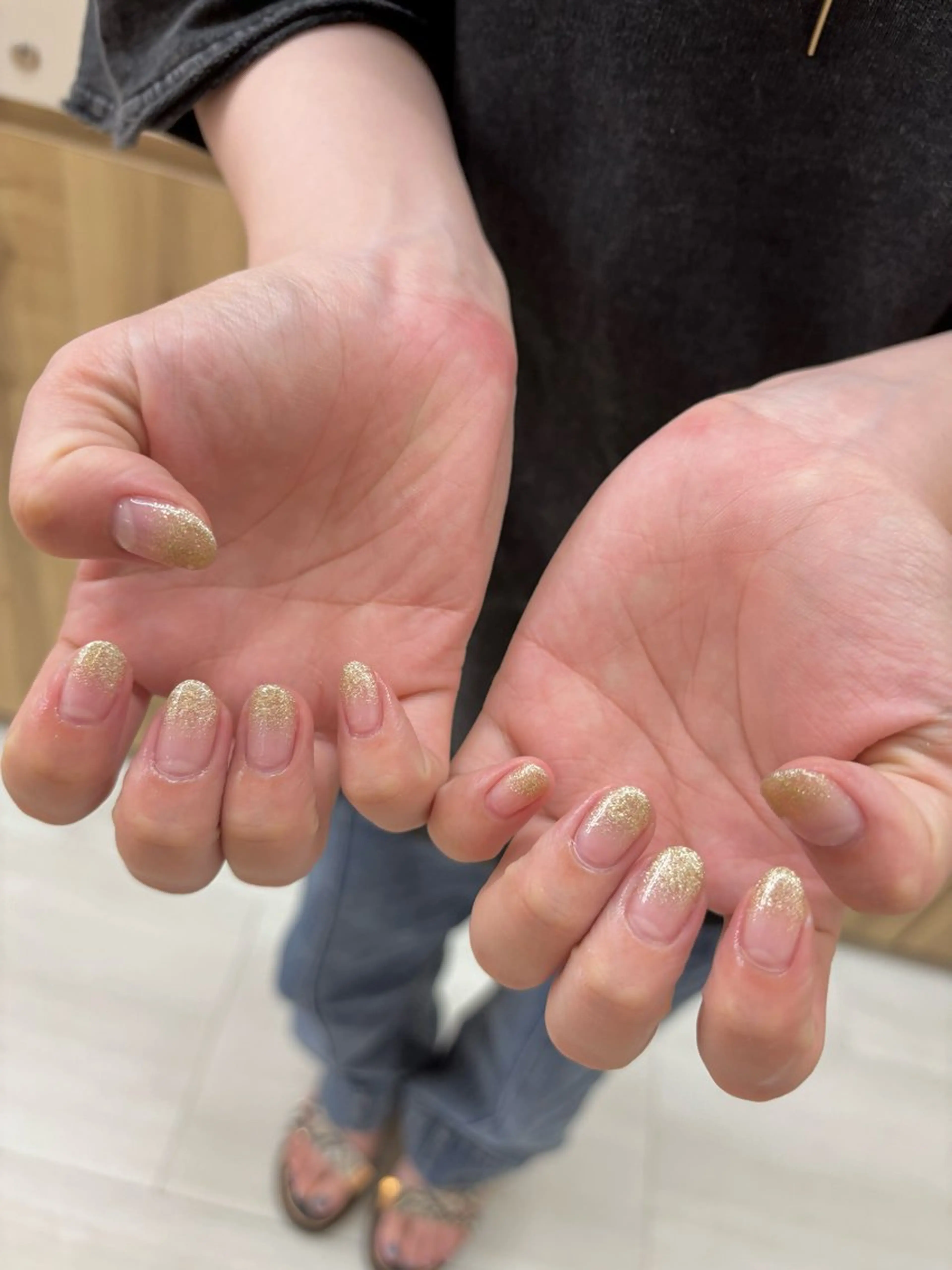 ネイル ゴールド ラメ(グリッター) DEEokazaki ayaka.Tのネイルデザイン