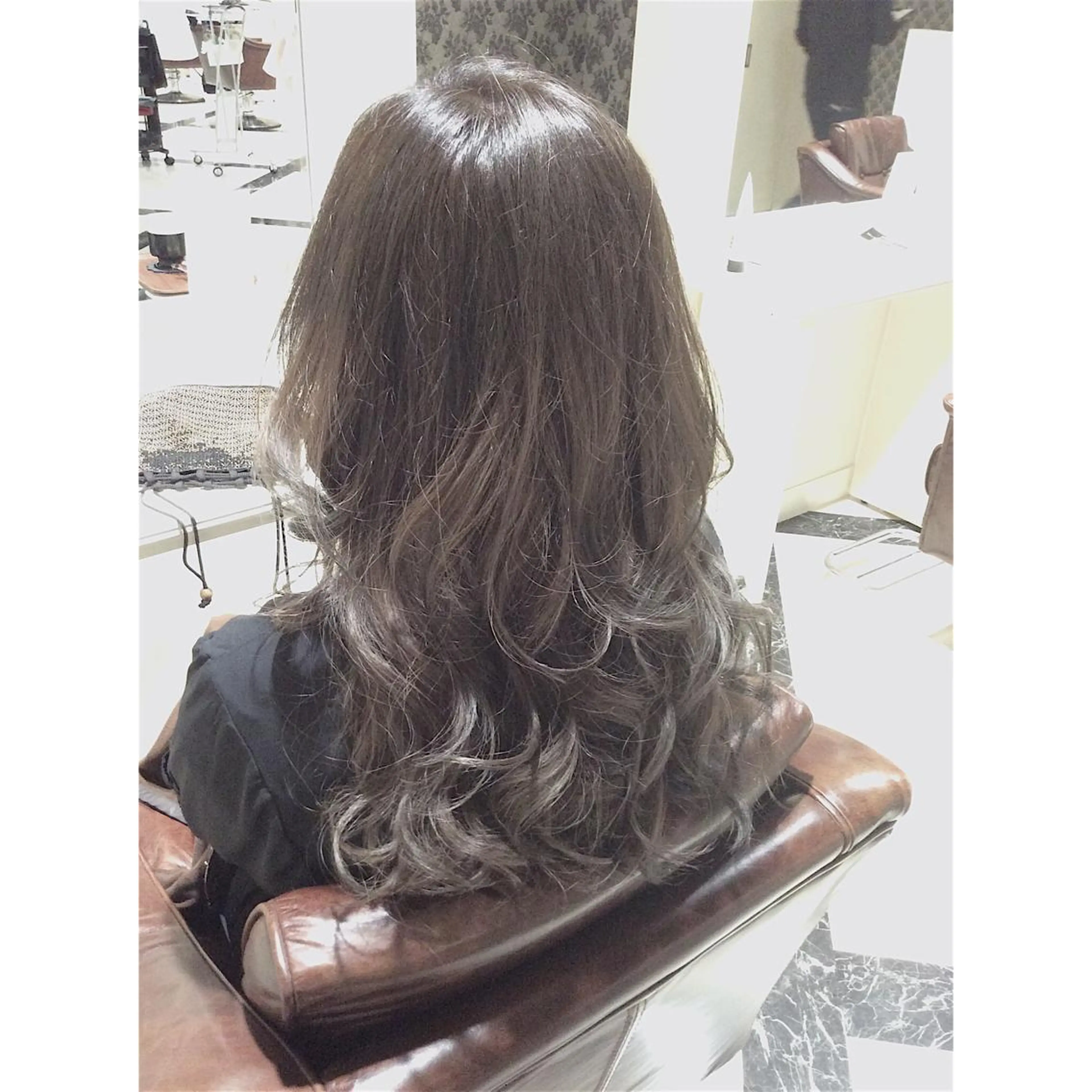 ロング カラー グラデーションカラー na3moe【ナナナモエ】所属・髪質改善✨カラー特化 サロン🎨平尾晃一のヘアスタイル