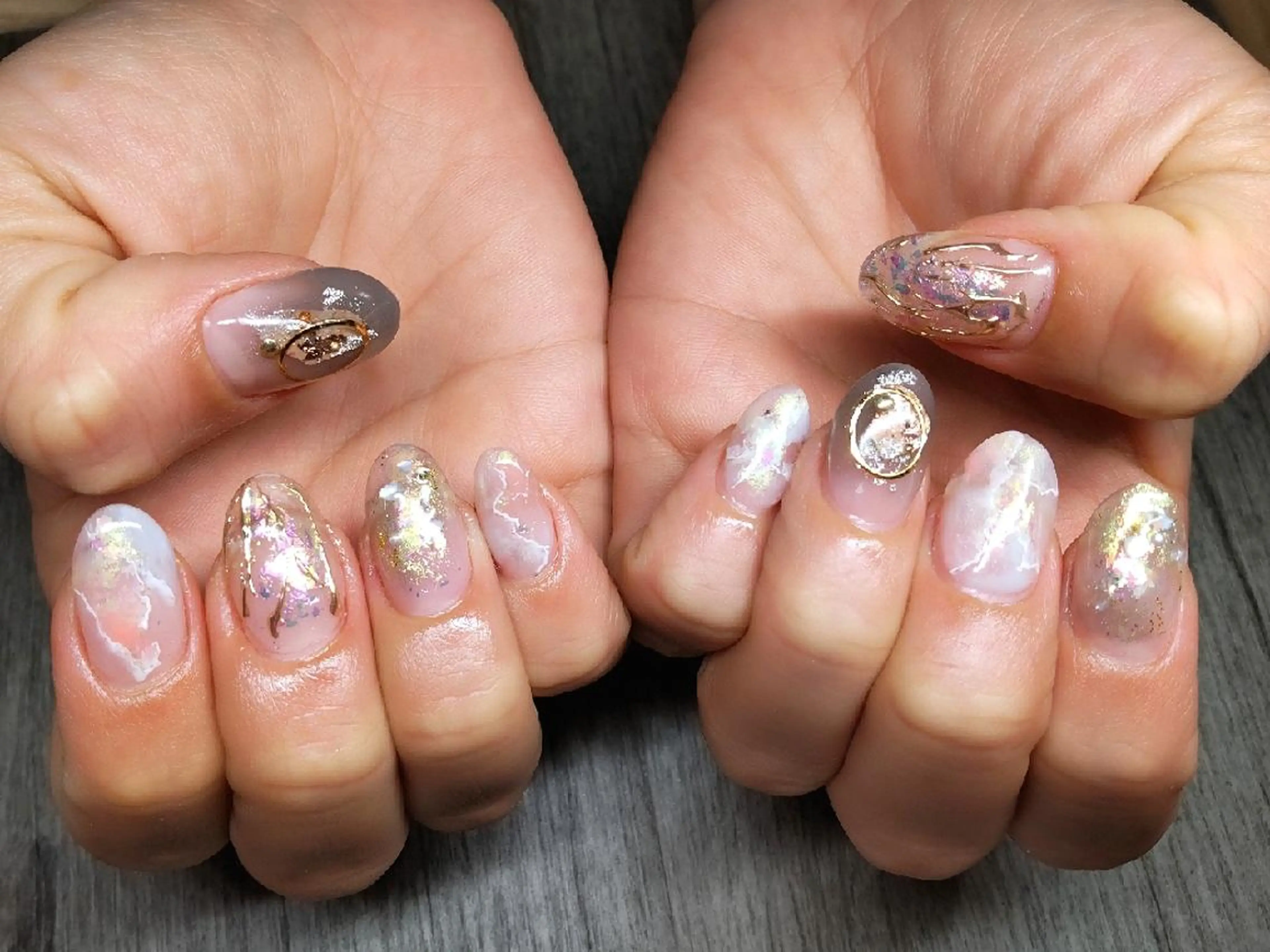 ネイル ミディアム 長さ出し ジェルネイル ニュアンスネイル スカルプネイル ハンドネイル T&A nailのネイルデザイン